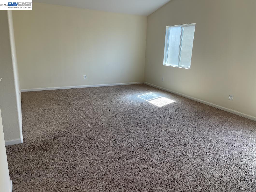 Detail Gallery Image 10 of 12 For 1235 Santona Ct, Manteca,  CA 95337 - 4 Beds | 3 Baths