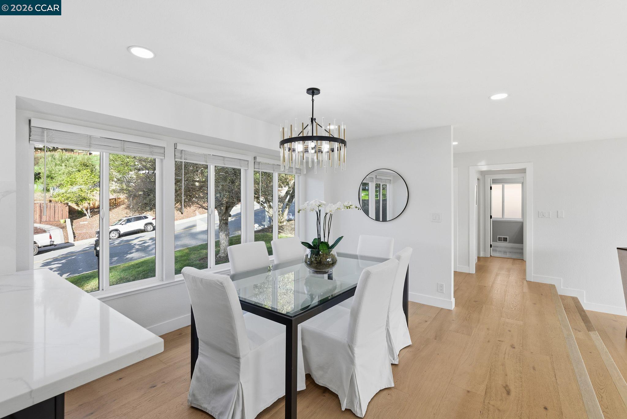 Detail Gallery Image 11 of 53 For 89 Greenfield Dr, Moraga,  CA 94556 - 5 Beds | 3 Baths