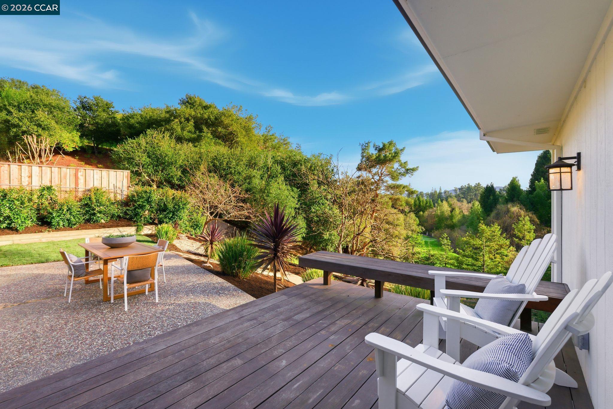 Detail Gallery Image 18 of 53 For 89 Greenfield Dr, Moraga,  CA 94556 - 5 Beds | 3 Baths