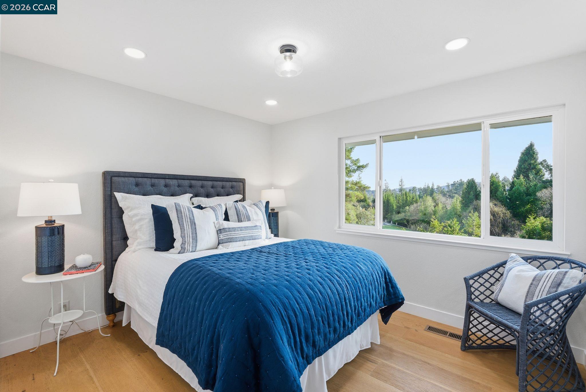 Detail Gallery Image 25 of 53 For 89 Greenfield Dr, Moraga,  CA 94556 - 5 Beds | 3 Baths