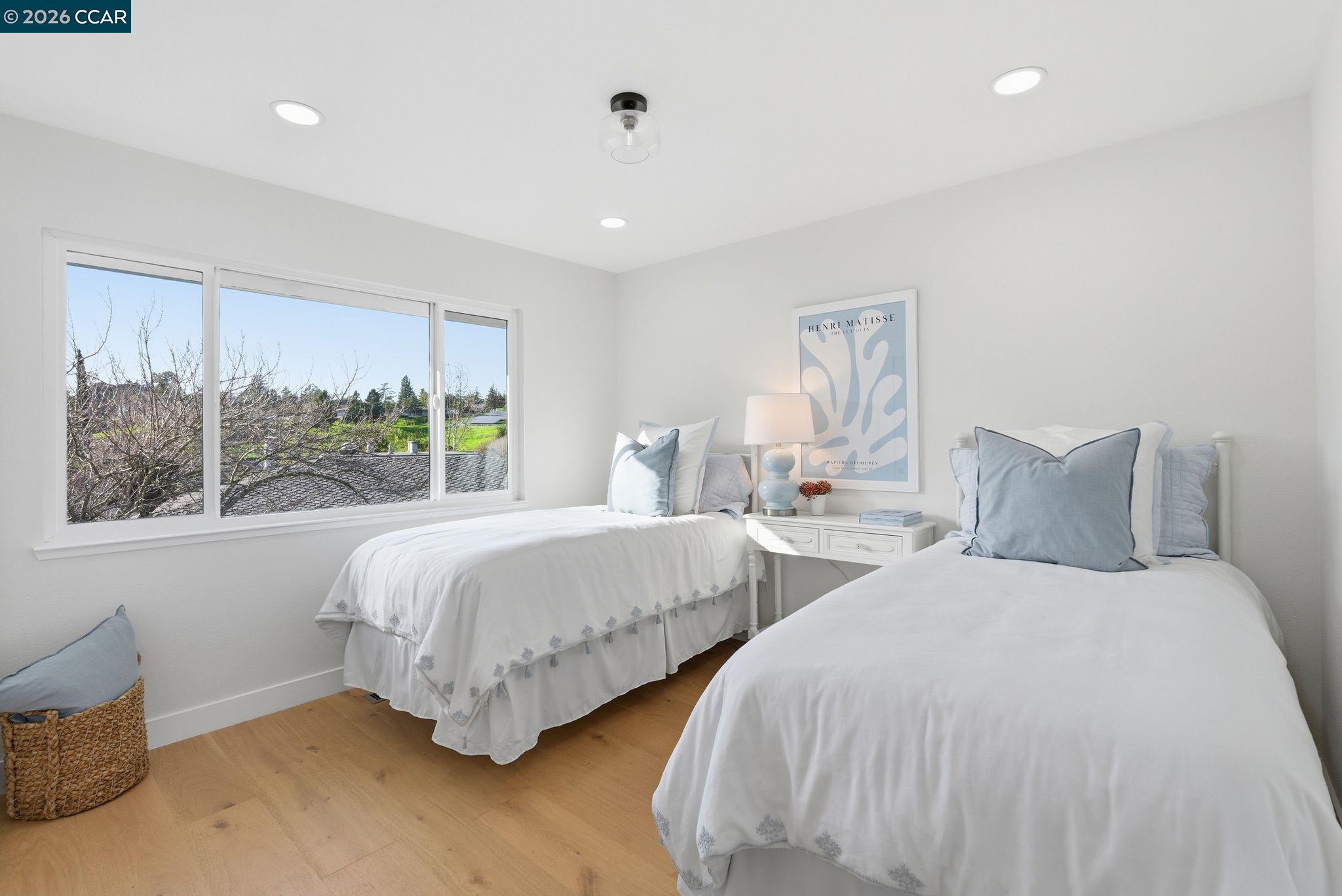 Detail Gallery Image 33 of 53 For 89 Greenfield Dr, Moraga,  CA 94556 - 5 Beds | 3 Baths