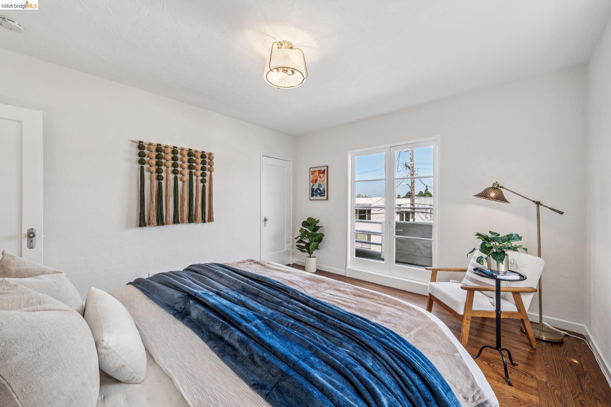 Detail Gallery Image 29 of 60 For 2306 Ivy Dr, Oakland,  CA 94606 - 4 Beds | 2 Baths