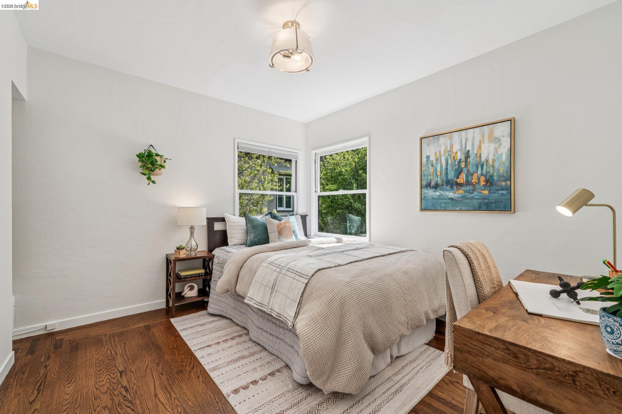 Detail Gallery Image 33 of 60 For 2306 Ivy Dr, Oakland,  CA 94606 - 4 Beds | 2 Baths