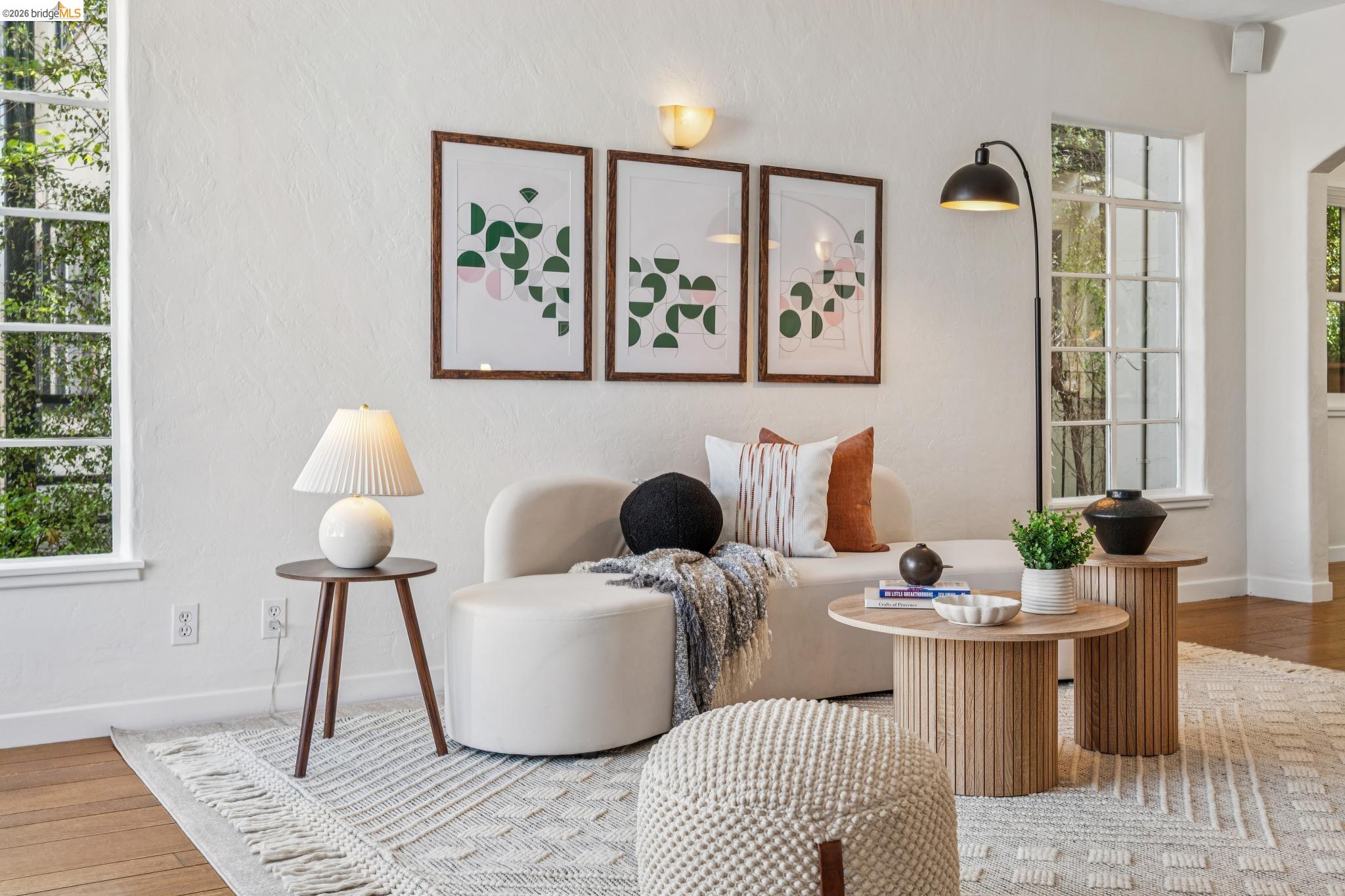 Detail Gallery Image 6 of 60 For 2306 Ivy Dr, Oakland,  CA 94606 - 4 Beds | 2 Baths