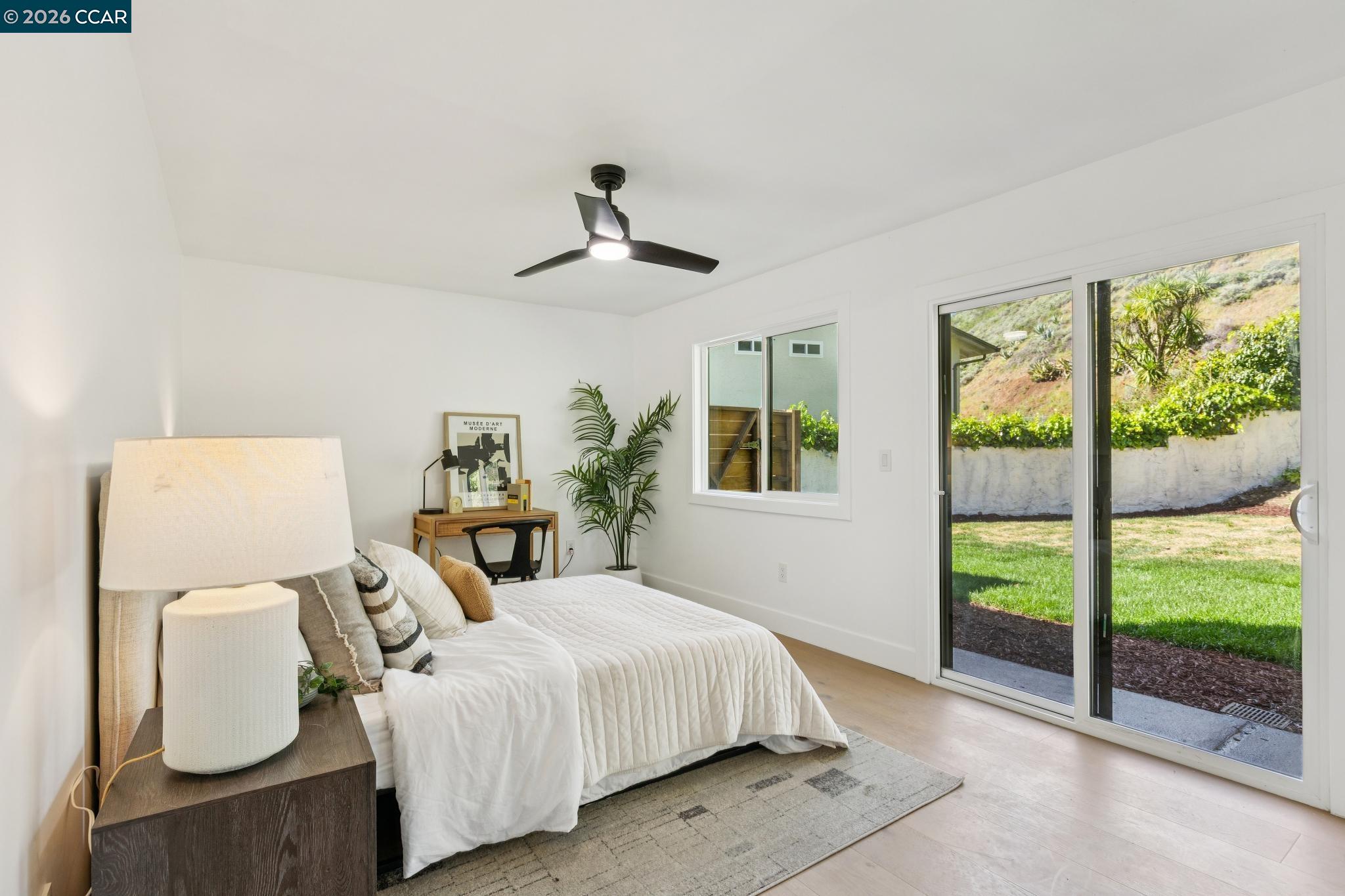 Detail Gallery Image 24 of 36 For 602 Big Bend Dr, Pacifica,  CA 94044-3856 - 5 Beds | 4 Baths