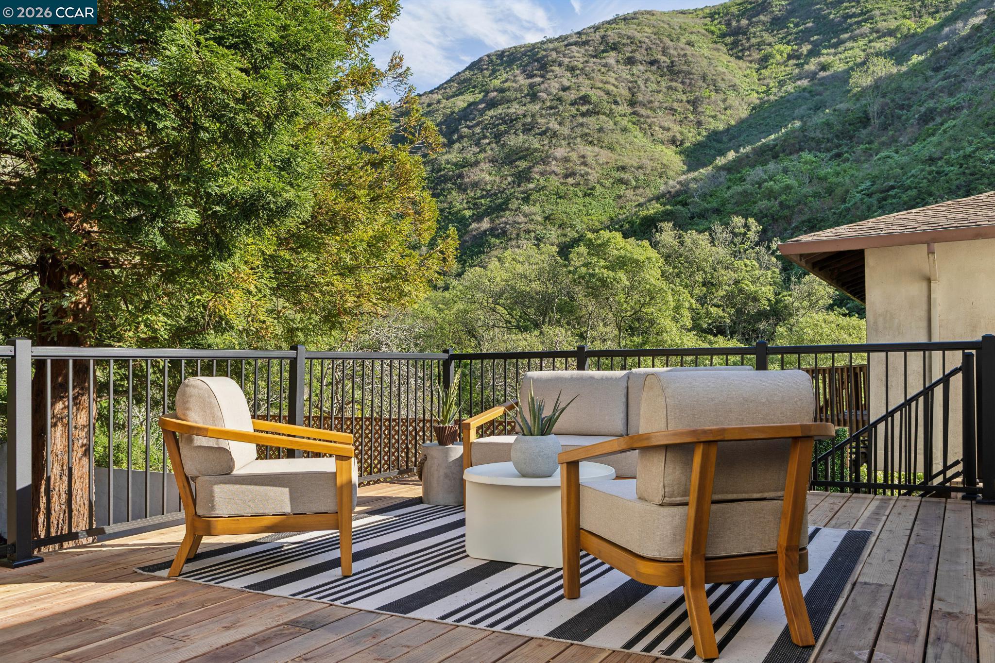 Detail Gallery Image 33 of 36 For 602 Big Bend Dr, Pacifica,  CA 94044-3856 - 5 Beds | 4 Baths