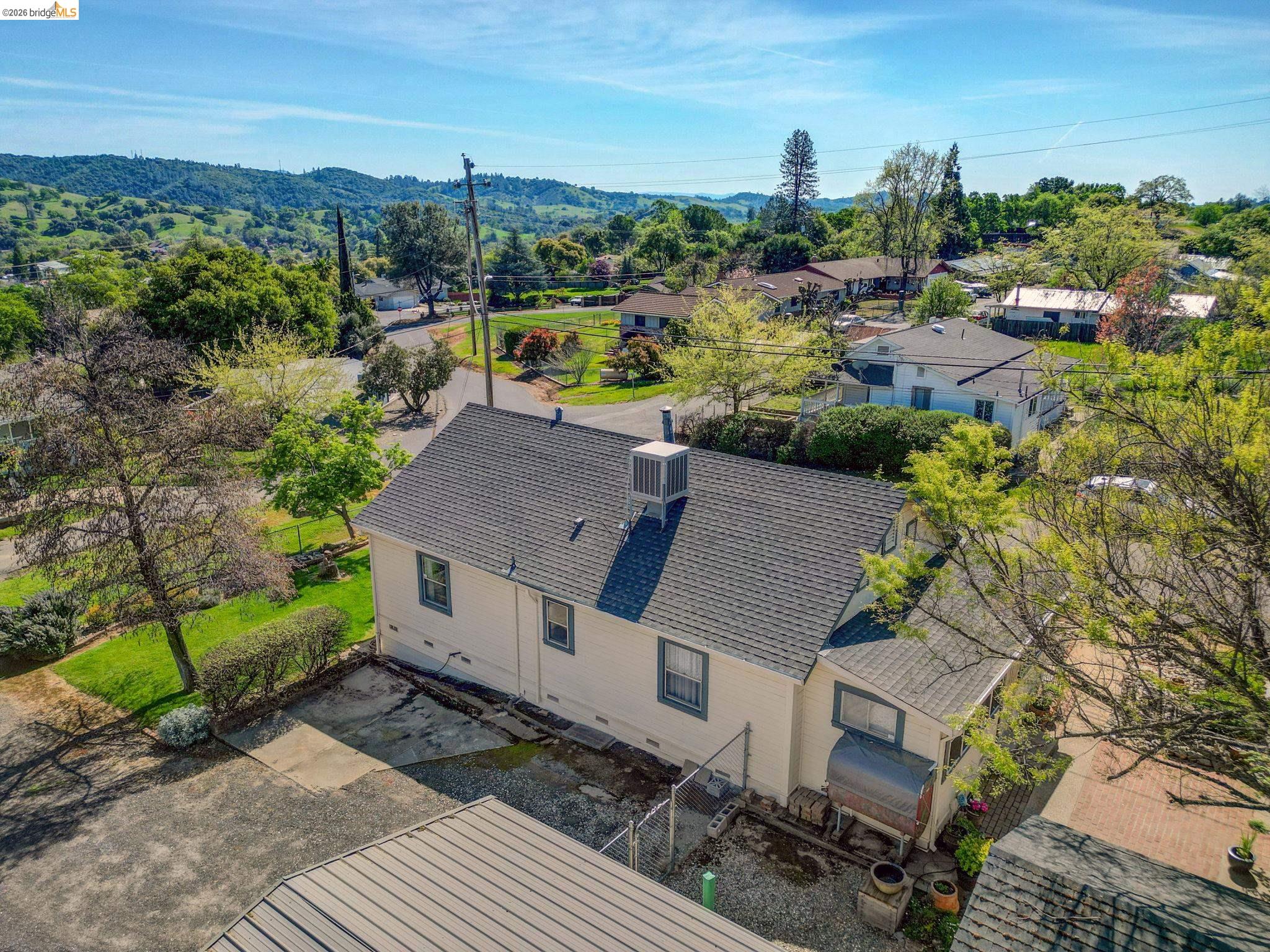 Detail Gallery Image 3 of 46 For 722 Oneida St., Angels Camp,  CA 95222 - 2 Beds | 1 Baths