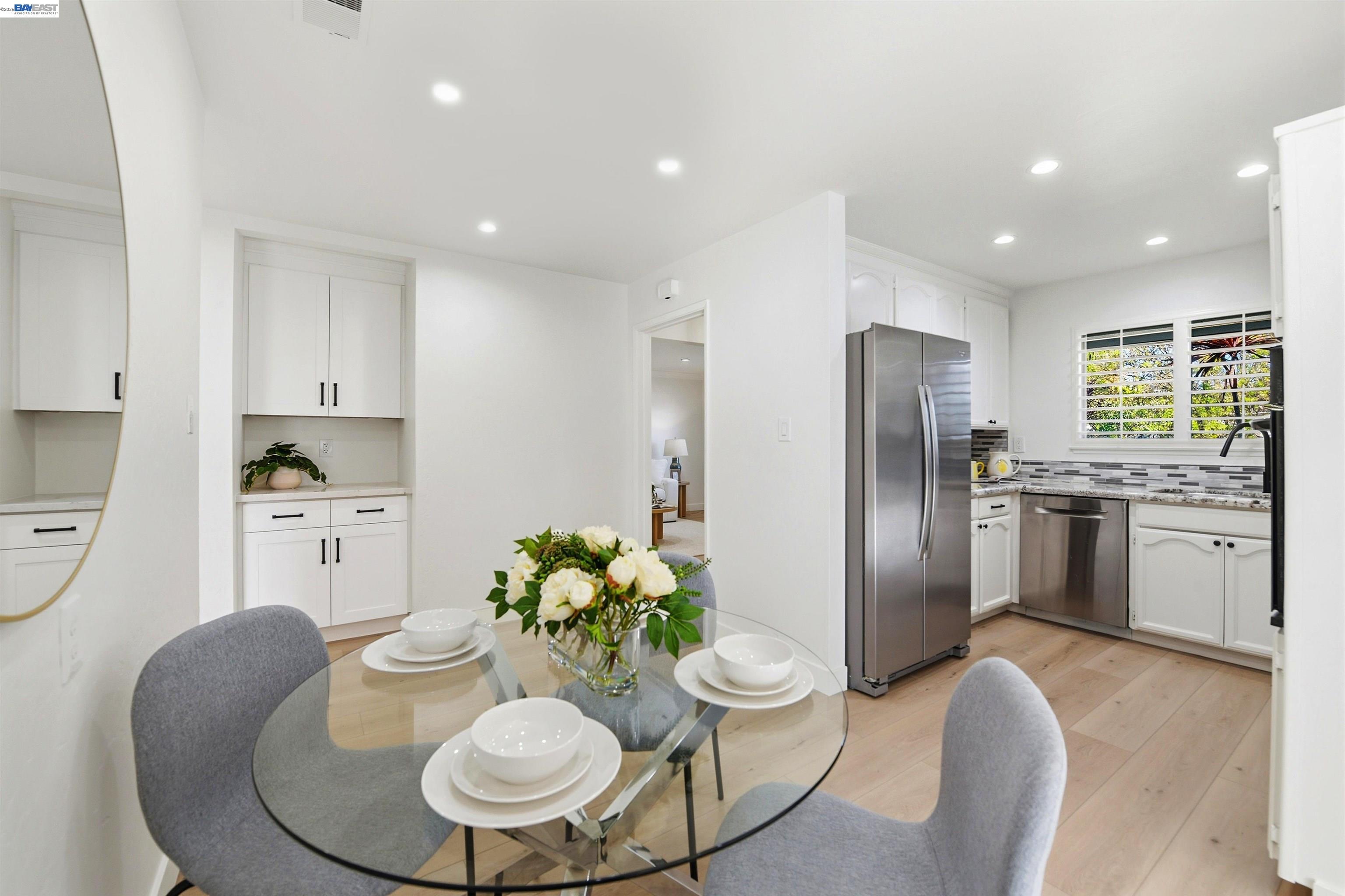 Detail Gallery Image 10 of 36 For 4572 Theresa Ave, Fremont,  CA 94538 - 3 Beds | 2 Baths