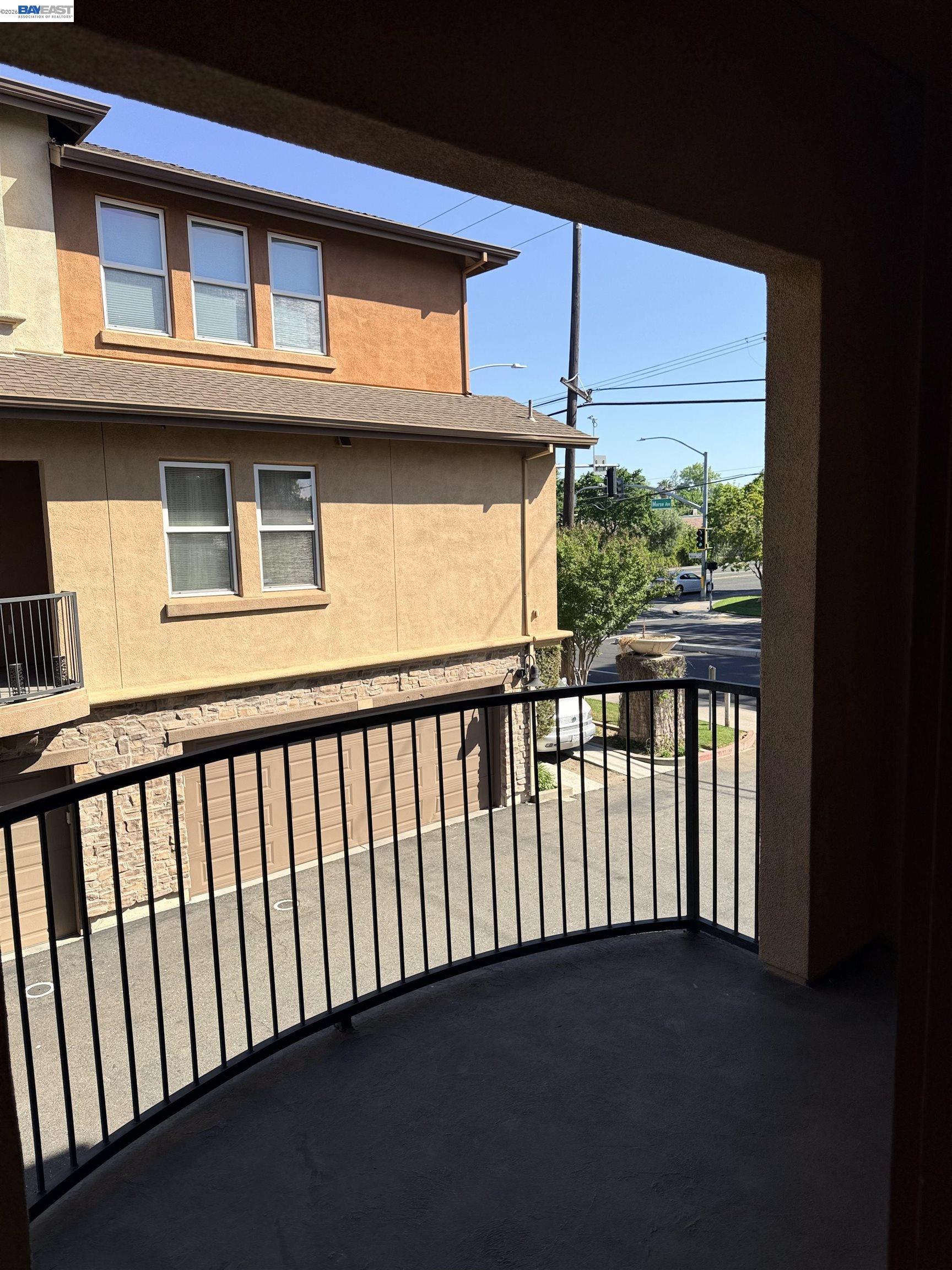 Detail Gallery Image 14 of 19 For 1845 Morse Ave #102,  Sacramento,  CA 95825 - 2 Beds | 2/1 Baths