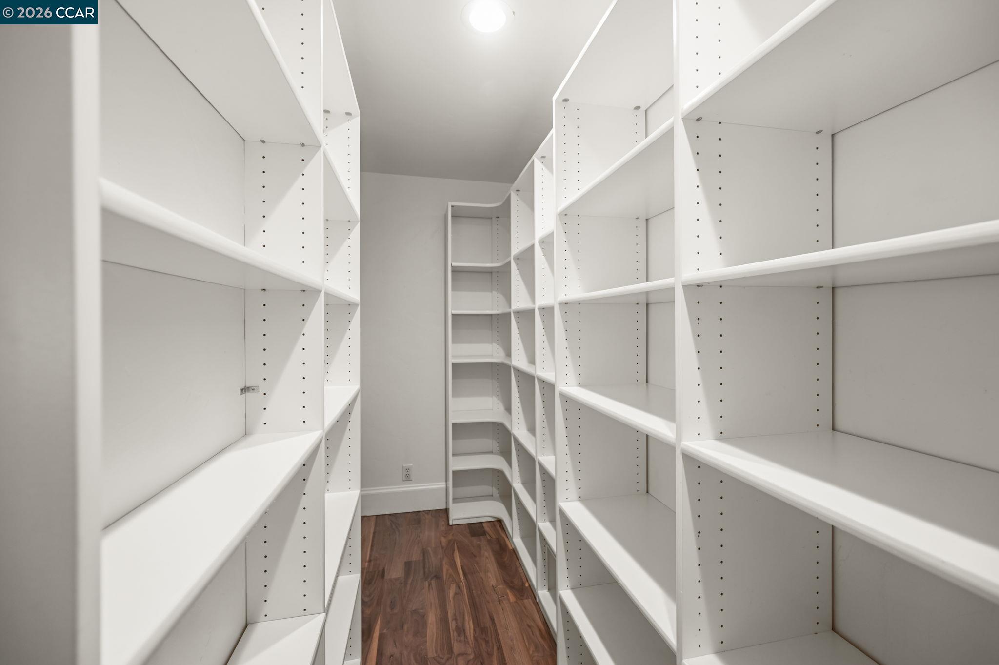 Detail Gallery Image 12 of 40 For 2007 Calle Los Callados, Diablo,  CA 94528 - 6 Beds | 5 Baths