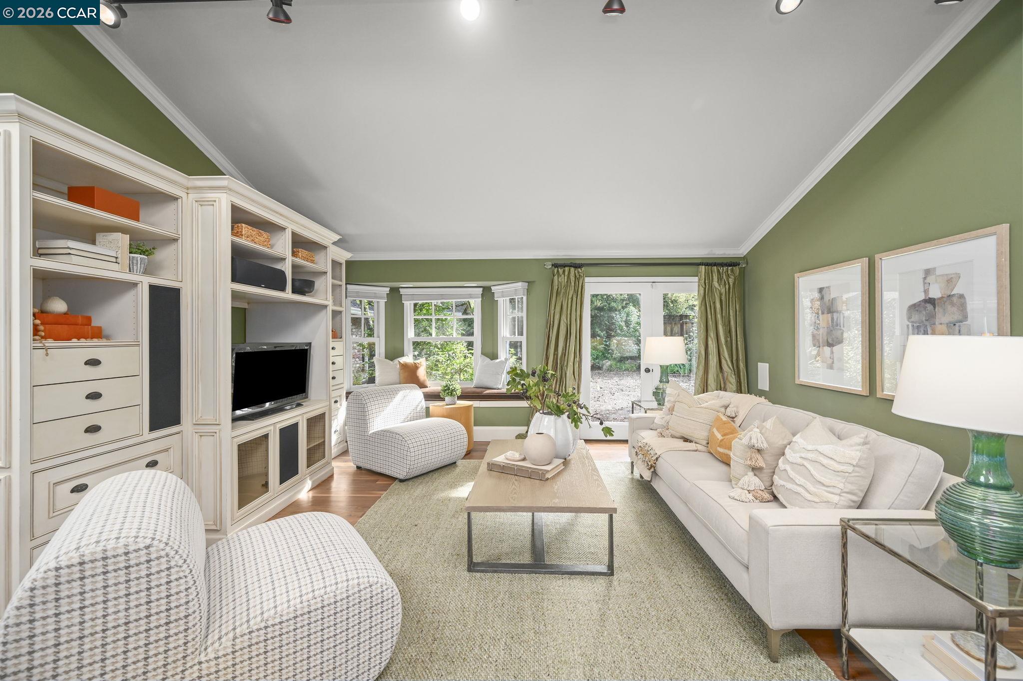 Detail Gallery Image 24 of 40 For 2007 Calle Los Callados, Diablo,  CA 94528 - 6 Beds | 5 Baths