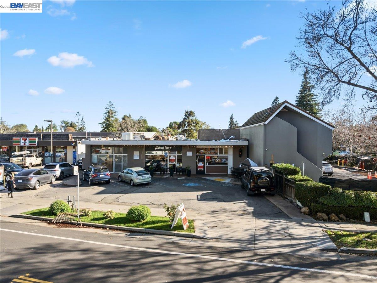 Detail Gallery Image 3 of 15 For 706 Colorado Ave, Palo Alto,  CA 94303 - – Beds | – Baths