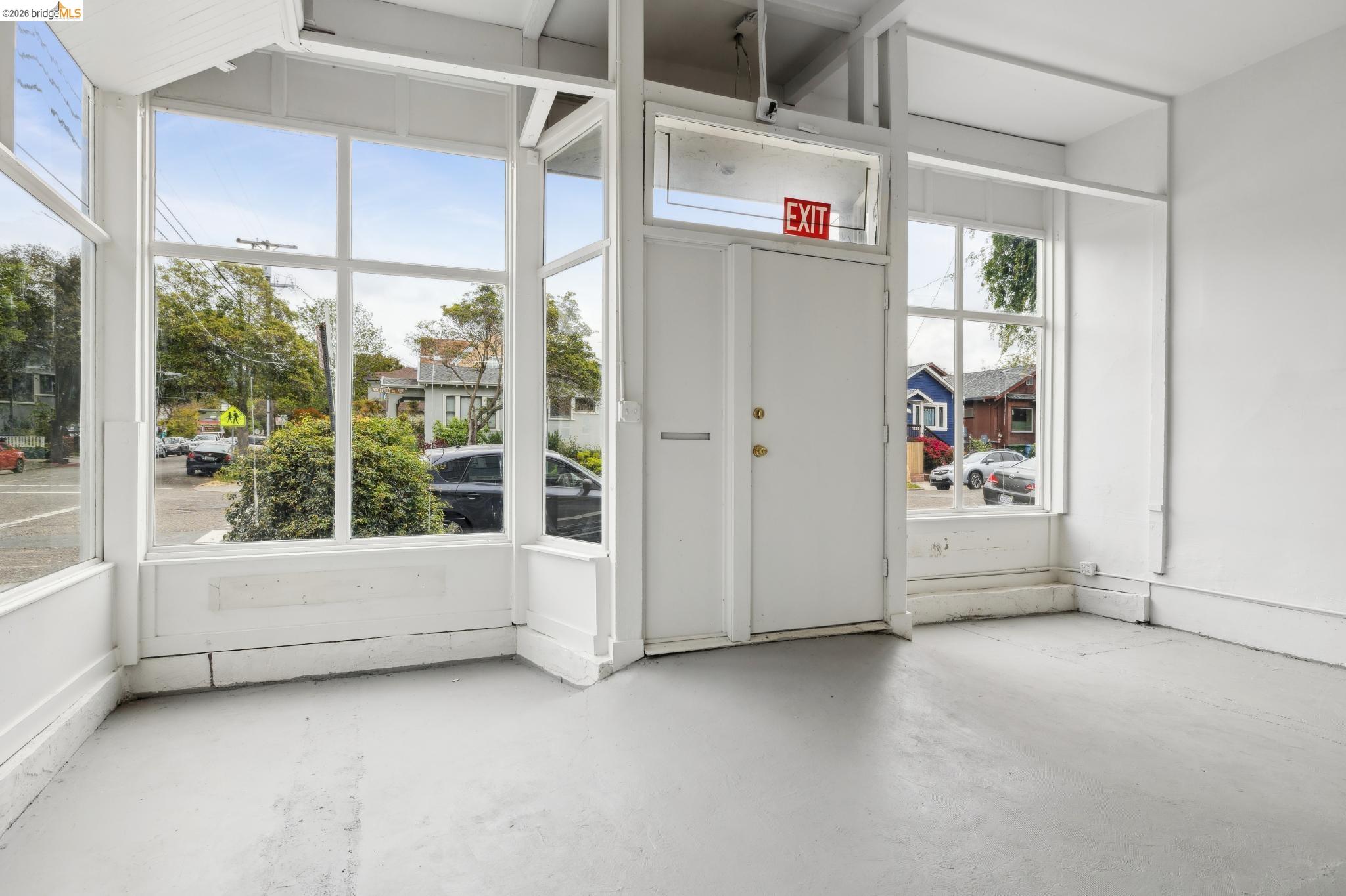 Detail Gallery Image 7 of 61 For 1718 Bancroft Way, Berkeley,  CA 94703 - – Beds | – Baths