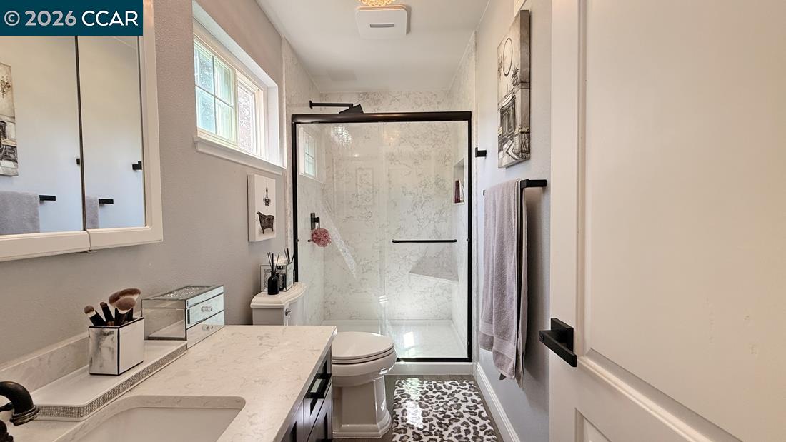 Detail Gallery Image 13 of 39 For 3586 Tupelo Dr, Walnut Creek,  CA 94598 - 4 Beds | 2 Baths