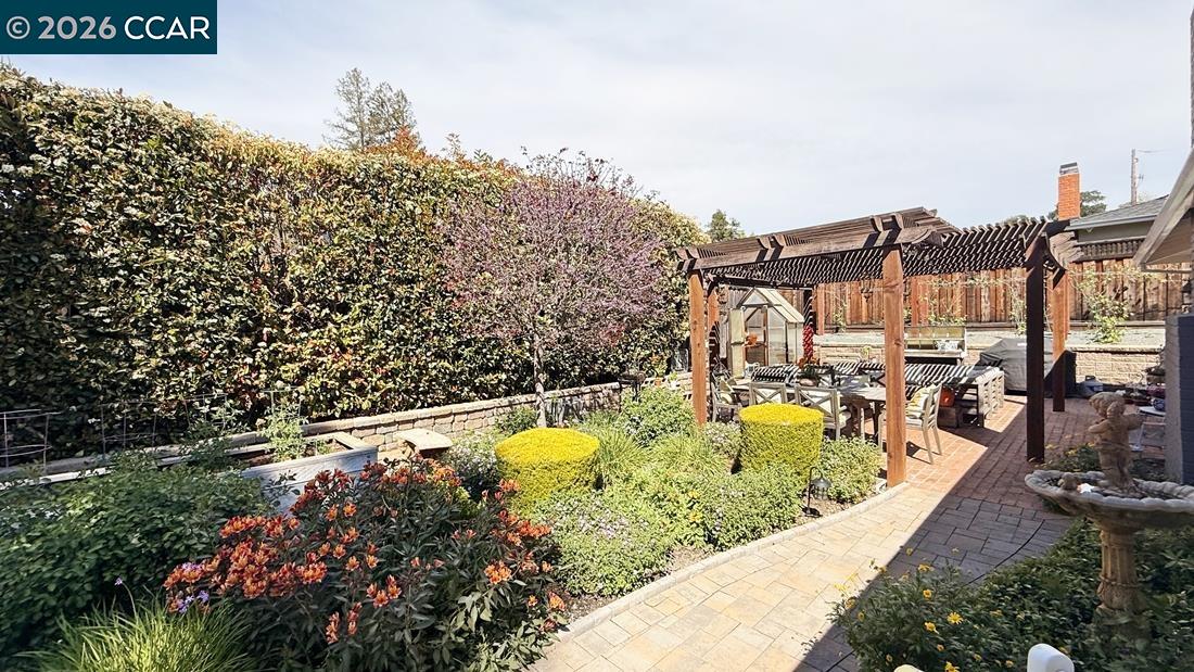 Detail Gallery Image 25 of 39 For 3586 Tupelo Dr, Walnut Creek,  CA 94598 - 4 Beds | 2 Baths