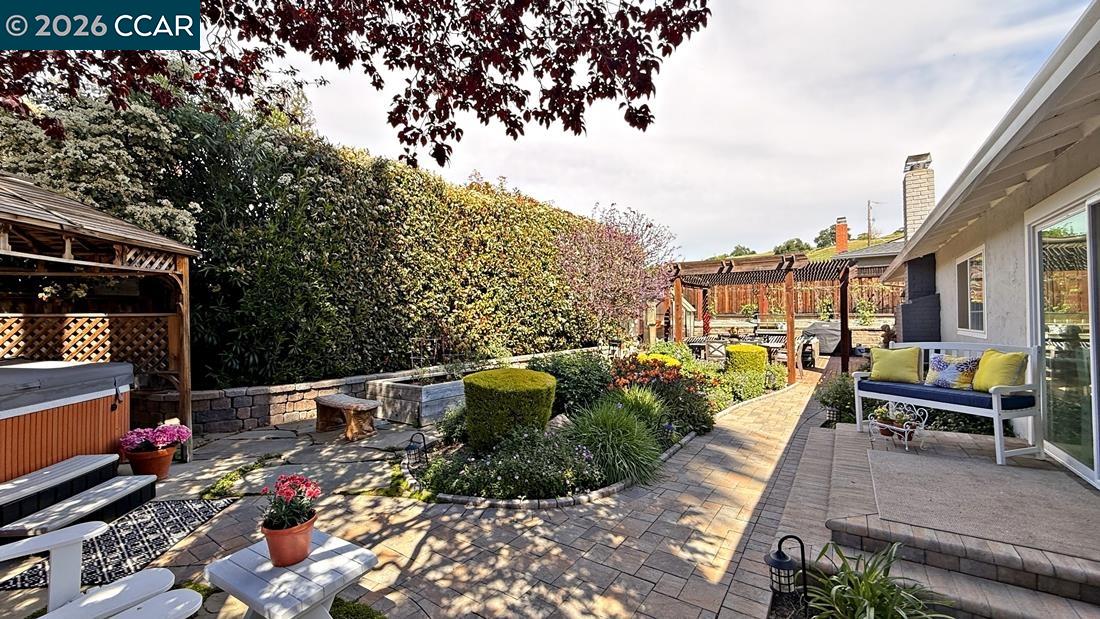 Detail Gallery Image 26 of 39 For 3586 Tupelo Dr, Walnut Creek,  CA 94598 - 4 Beds | 2 Baths