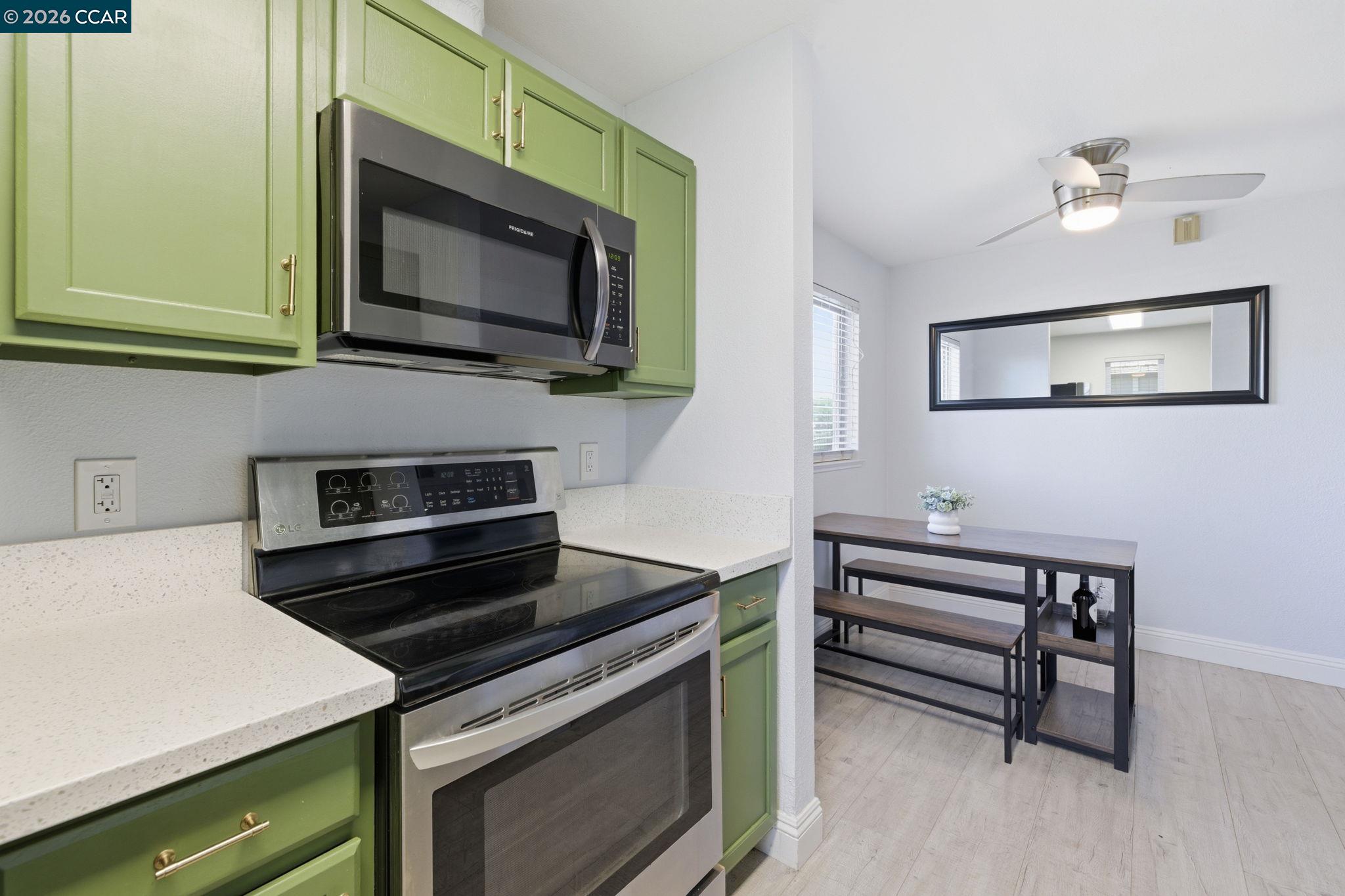 Detail Gallery Image 19 of 58 For 102 Luna Grande Cir #5,  Sacramento,  CA 95834 - 2 Beds | 2 Baths