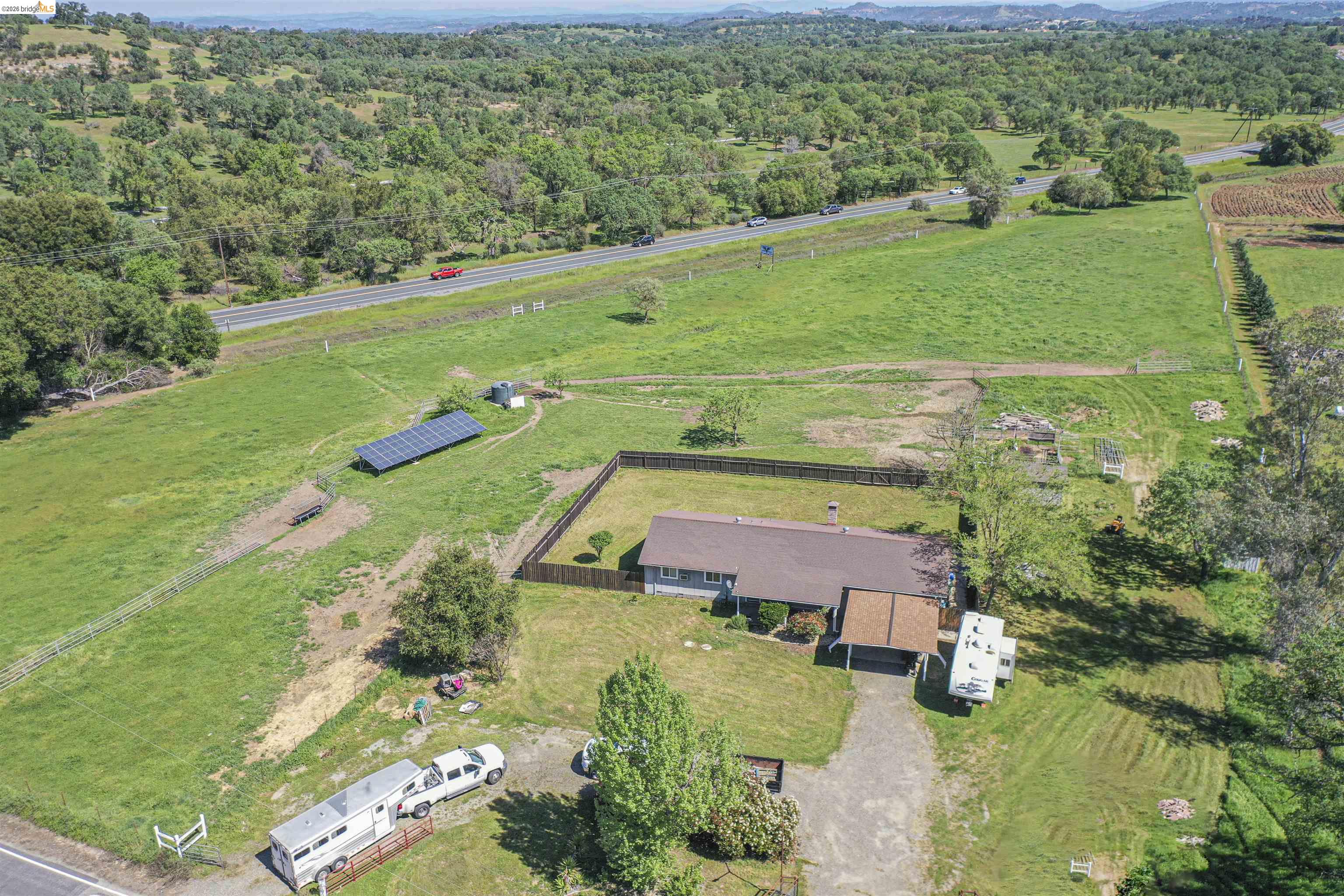 Detail Gallery Image 3 of 22 For 10458 Southworth Rd, Wallace,  CA 95254 - 3 Beds | 2 Baths