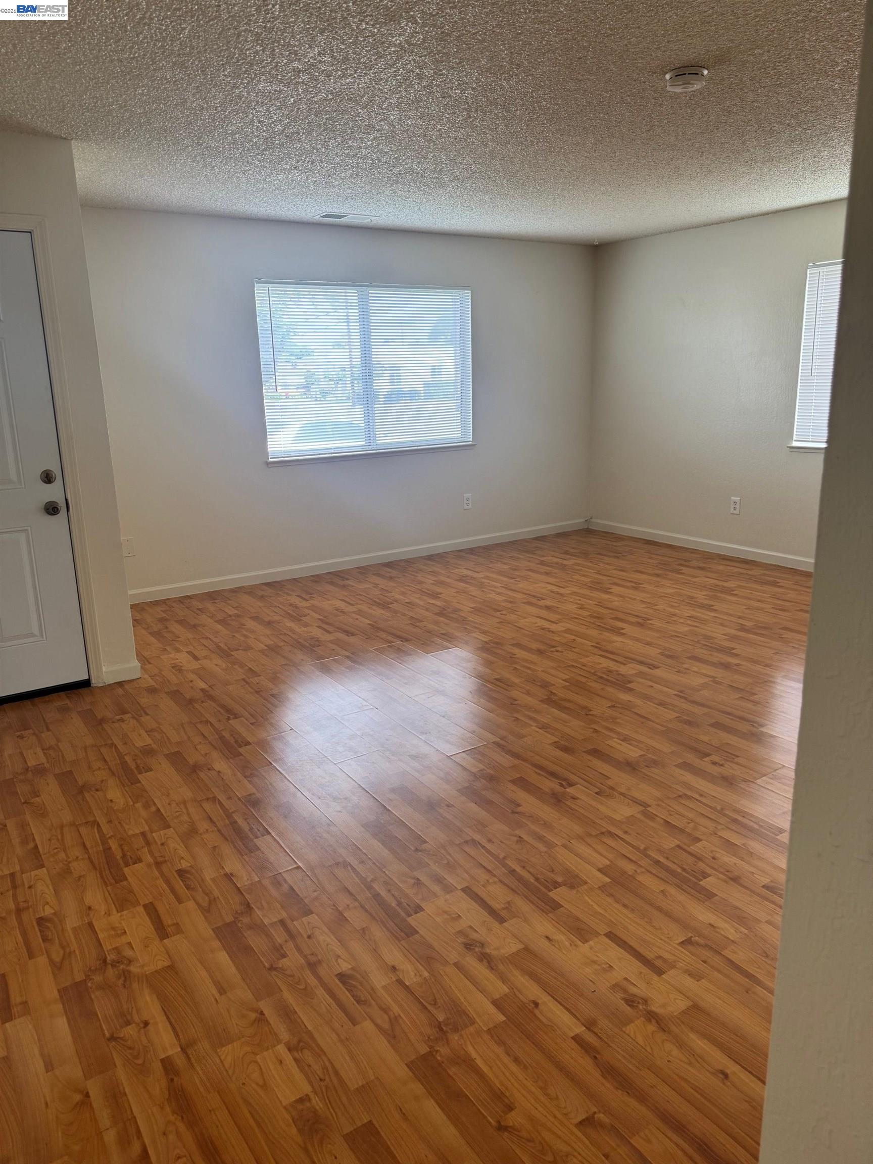 Detail Gallery Image 2 of 12 For 2389 3rd. Street, Livermore,  CA 94550 - 2 Beds | 1 Baths