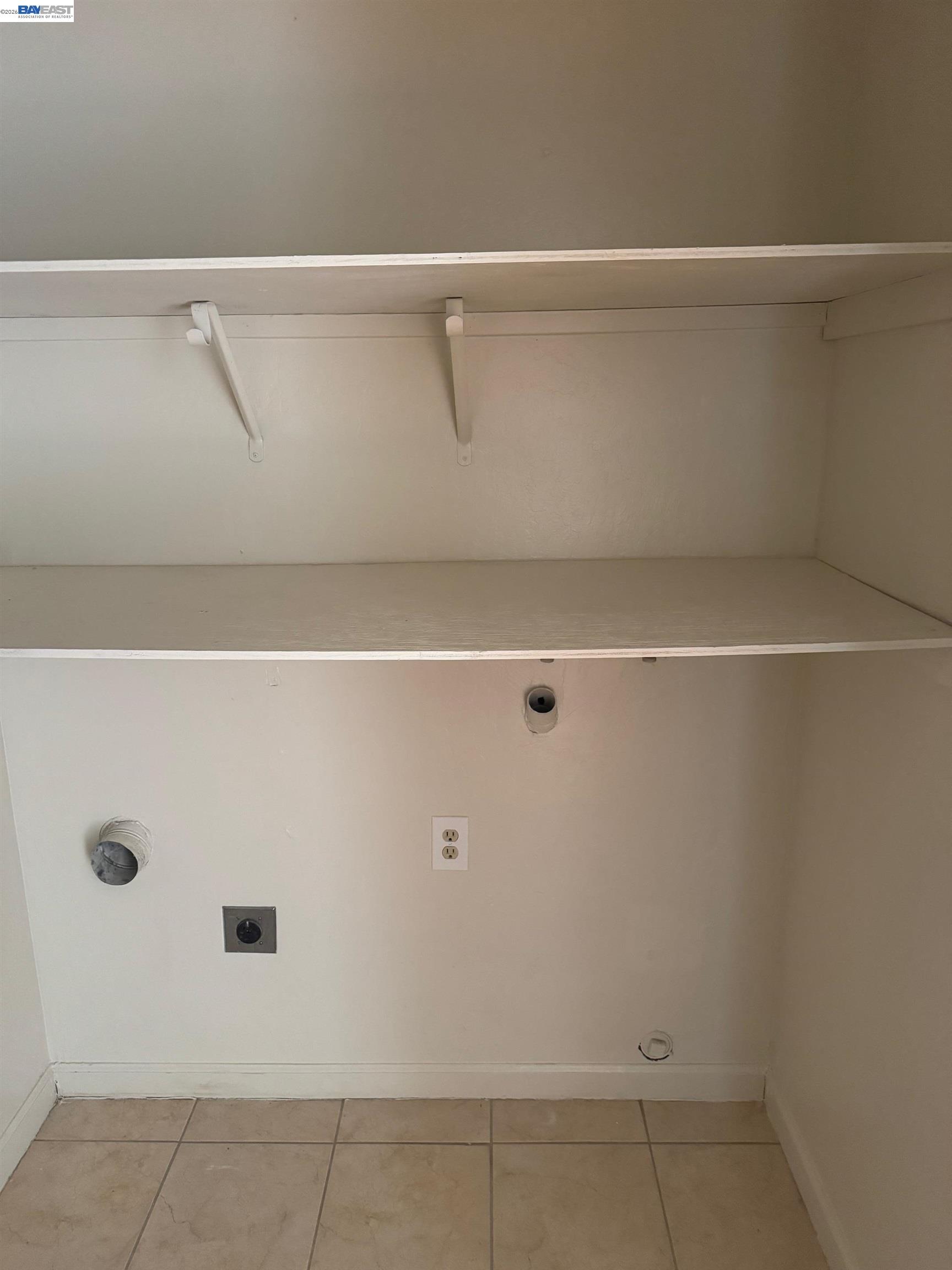 Detail Gallery Image 9 of 12 For 2389 3rd. Street, Livermore,  CA 94550 - 2 Beds | 1 Baths