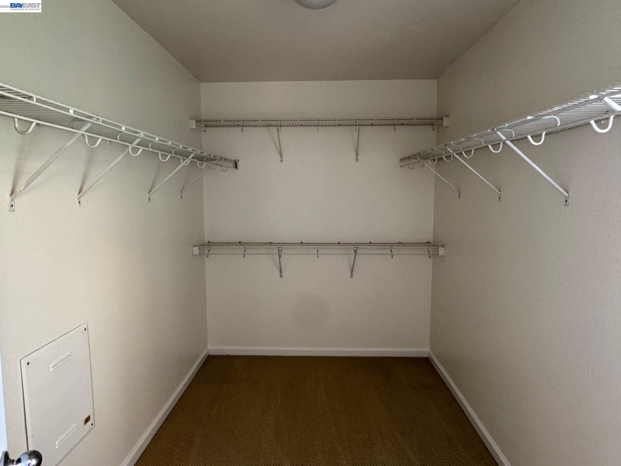 Detail Gallery Image 11 of 22 For 1265 Alder Creek Cir, San Leandro,  CA 94577 - 3 Beds | 2/1 Baths