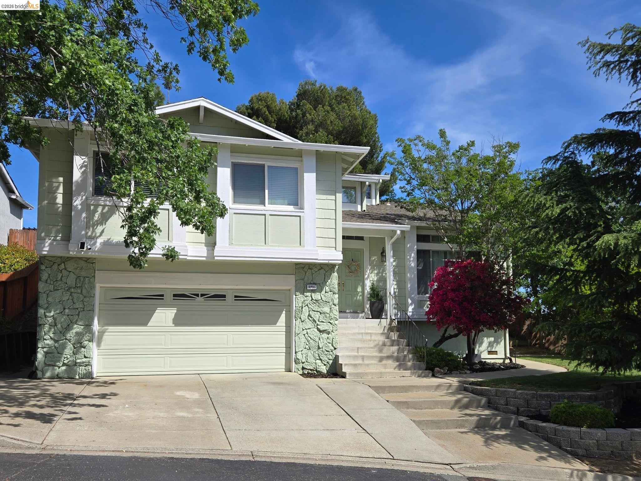 Front Image Thumbnail for EB41129062