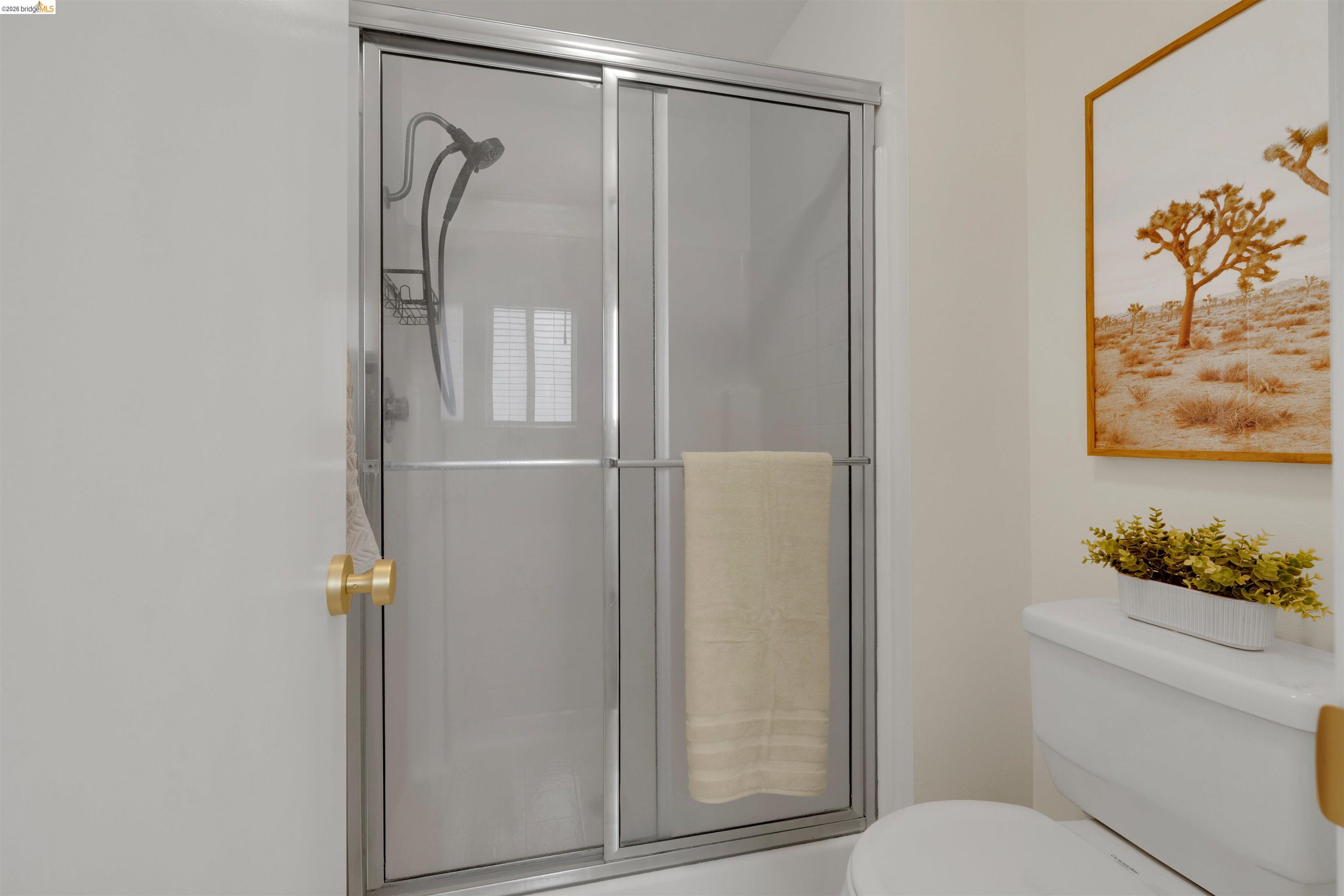 Detail Gallery Image 23 of 37 For 3991 Alta Vista Cir, Pittsburg,  CA 94565 - 4 Beds | 2 Baths