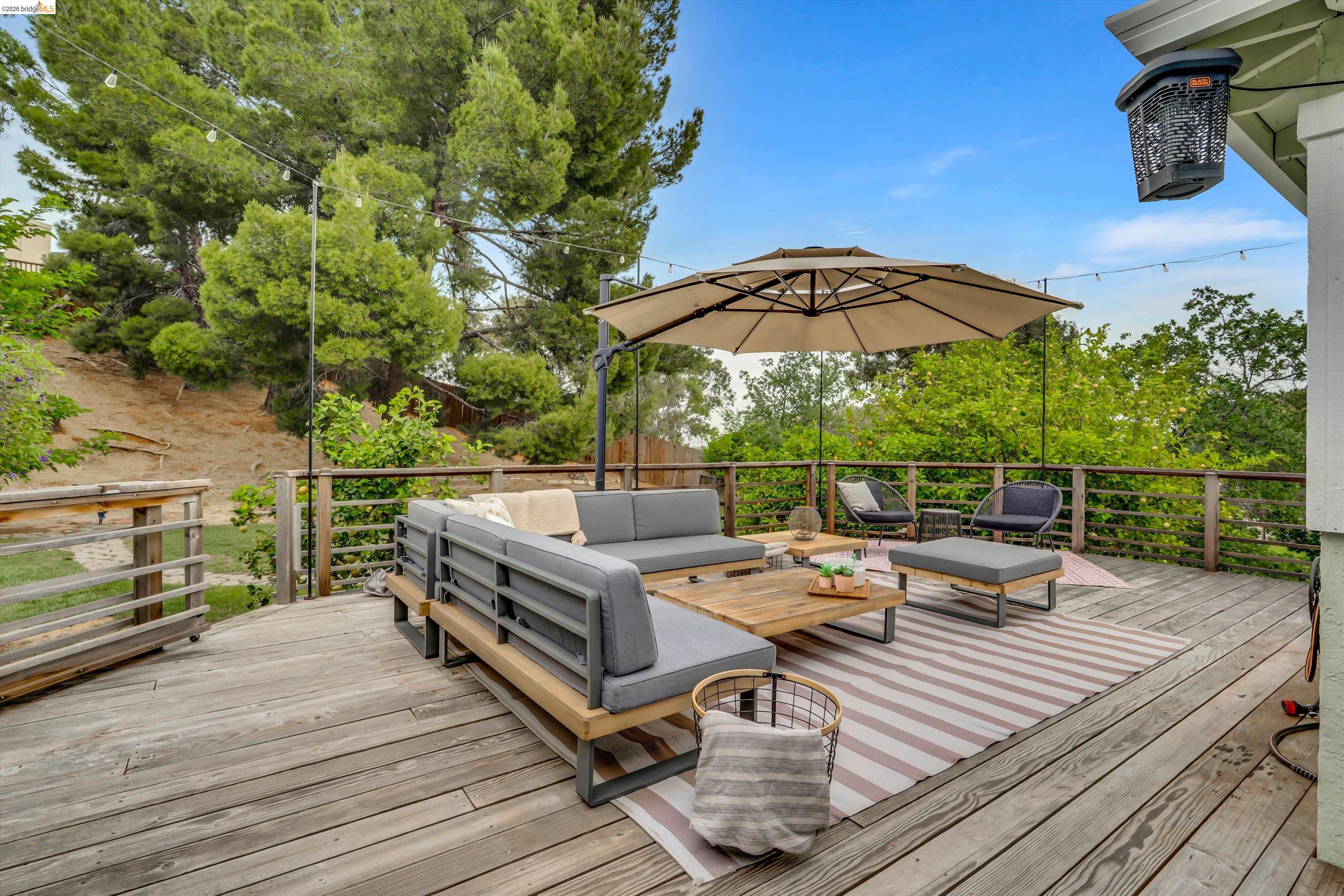 Detail Gallery Image 29 of 37 For 3991 Alta Vista Cir, Pittsburg,  CA 94565 - 4 Beds | 2 Baths