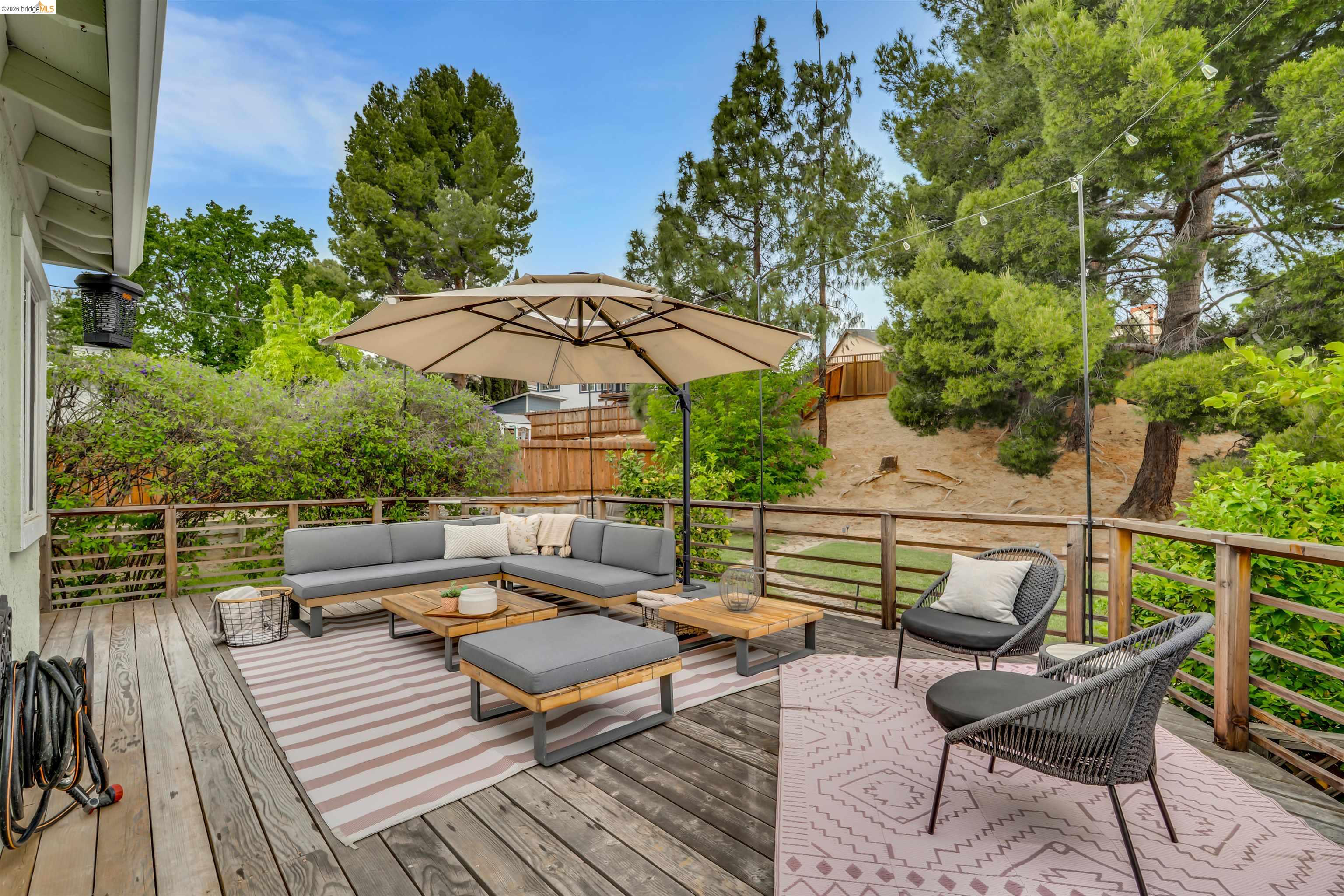 Detail Gallery Image 30 of 37 For 3991 Alta Vista Cir, Pittsburg,  CA 94565 - 4 Beds | 2 Baths