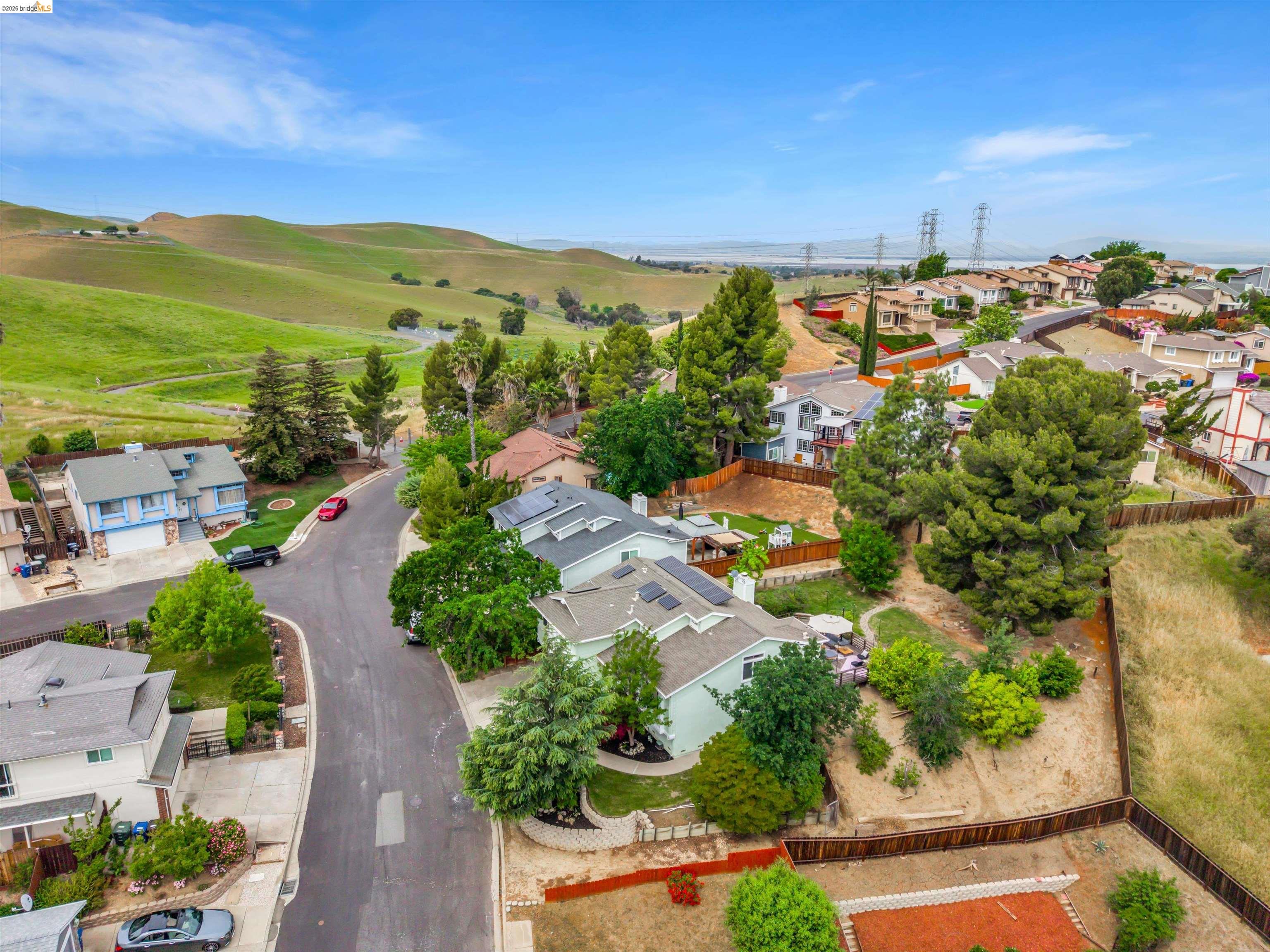 Detail Gallery Image 35 of 37 For 3991 Alta Vista Cir, Pittsburg,  CA 94565 - 4 Beds | 2 Baths