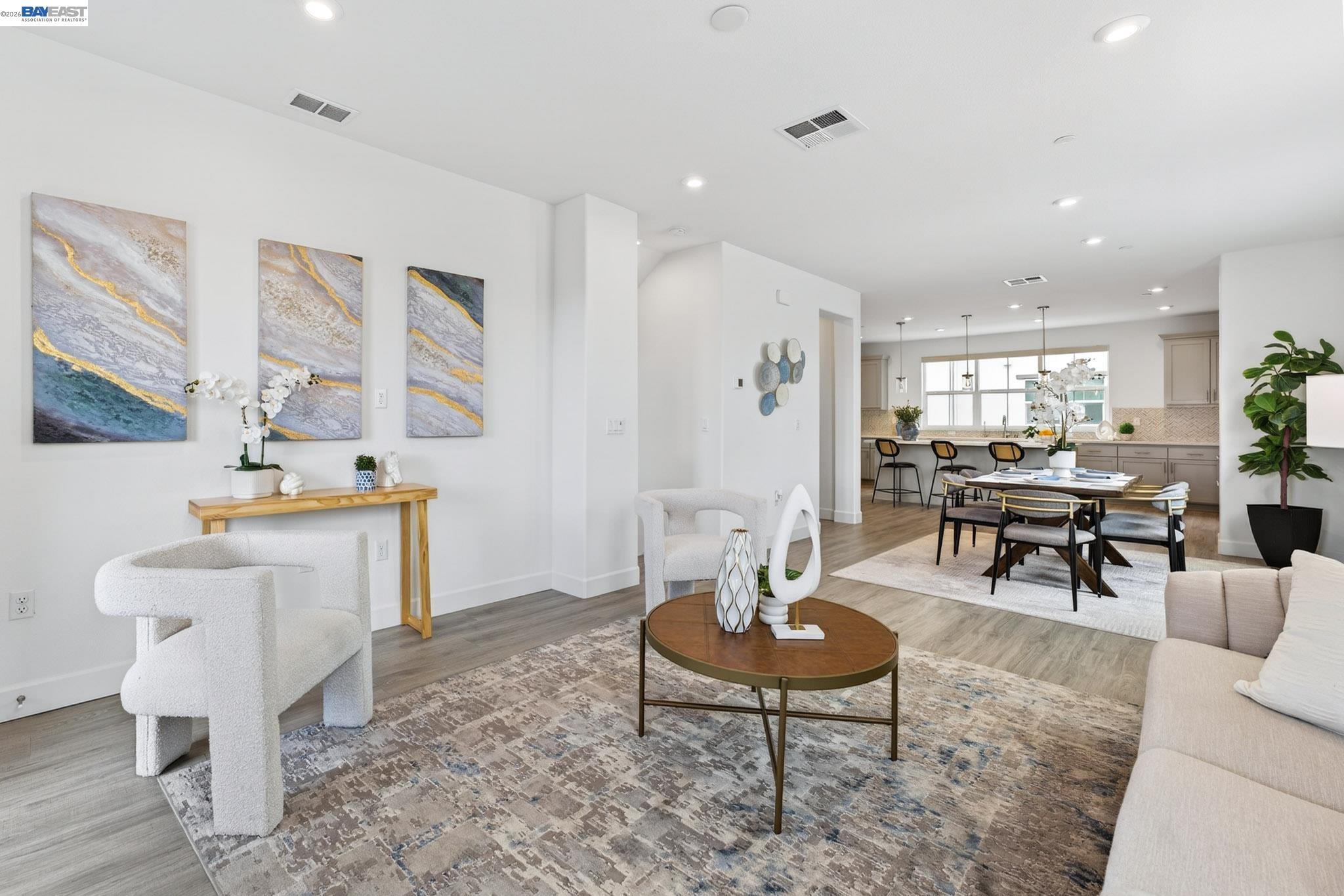 Photo #8: 41129065 Listing: Photo #8