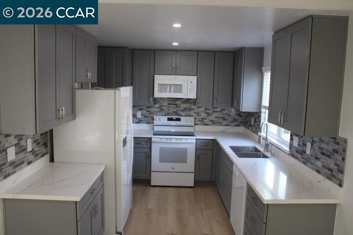 Detail Gallery Image 11 of 30 For 1562 Partridge Dr, Hercules,  CA 94547 - 3 Beds | 2 Baths