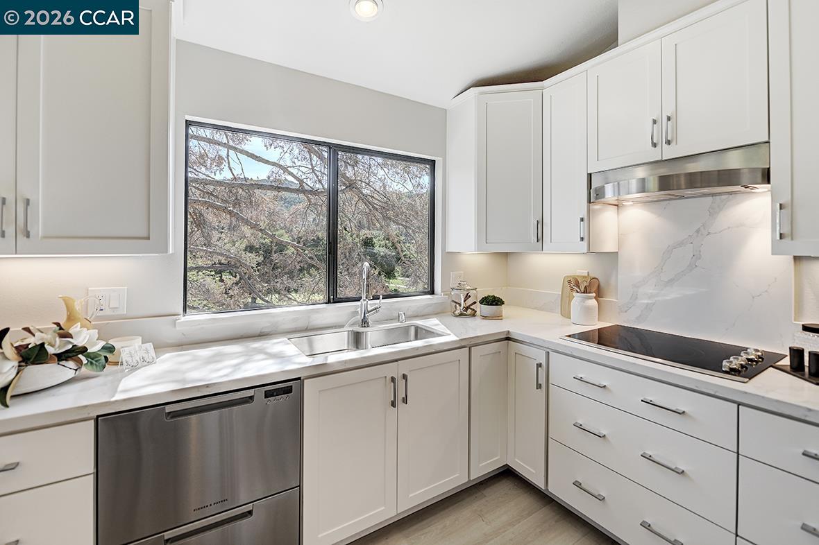 Detail Gallery Image 12 of 59 For 3612 Rossmoor Pkwy #1,  Walnut Creek,  CA 94595 - 2 Beds | 2 Baths