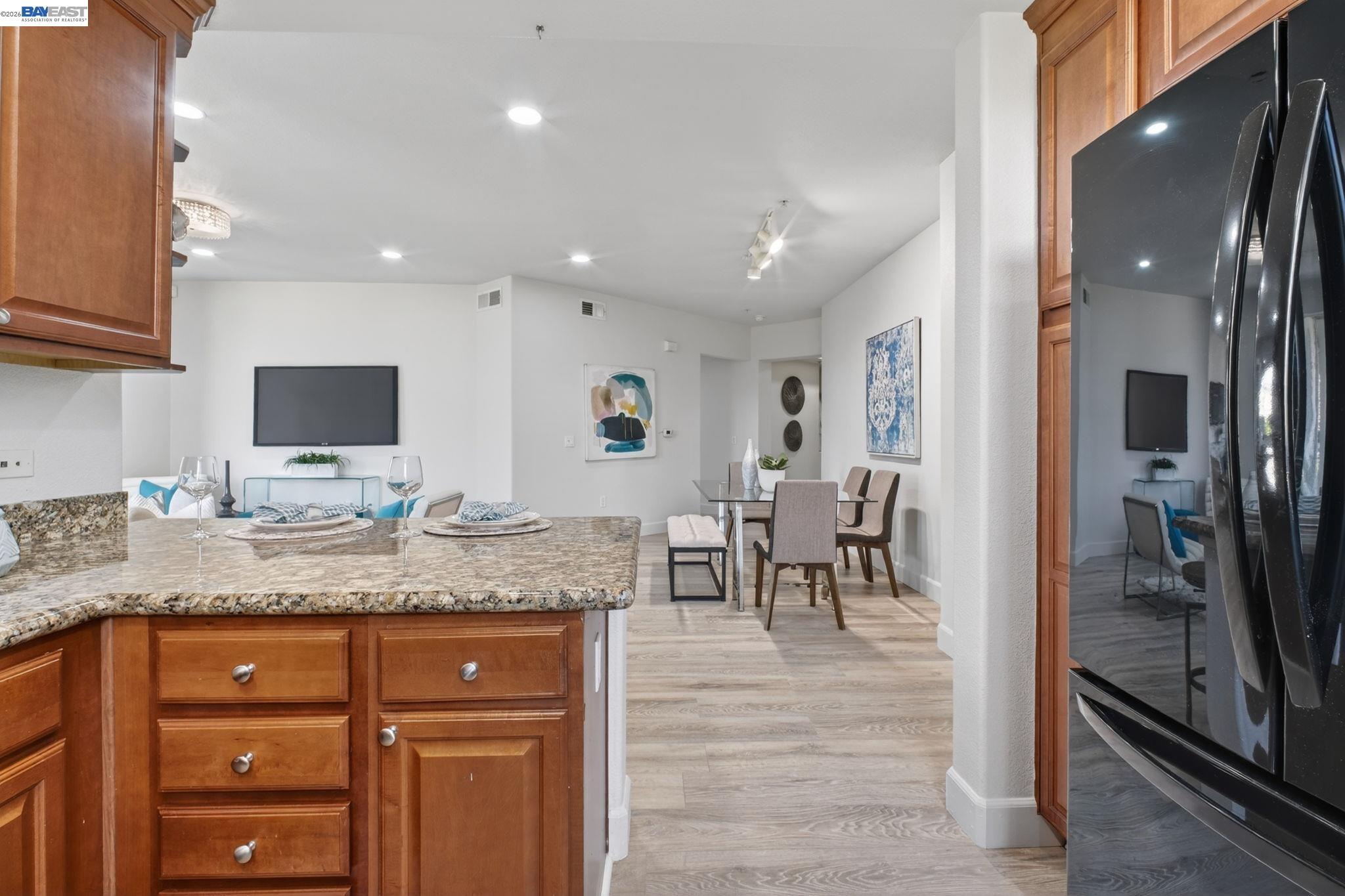 Detail Gallery Image 13 of 55 For 600 S Abel St #214,  Milpitas,  CA 95035 - 3 Beds | 2 Baths