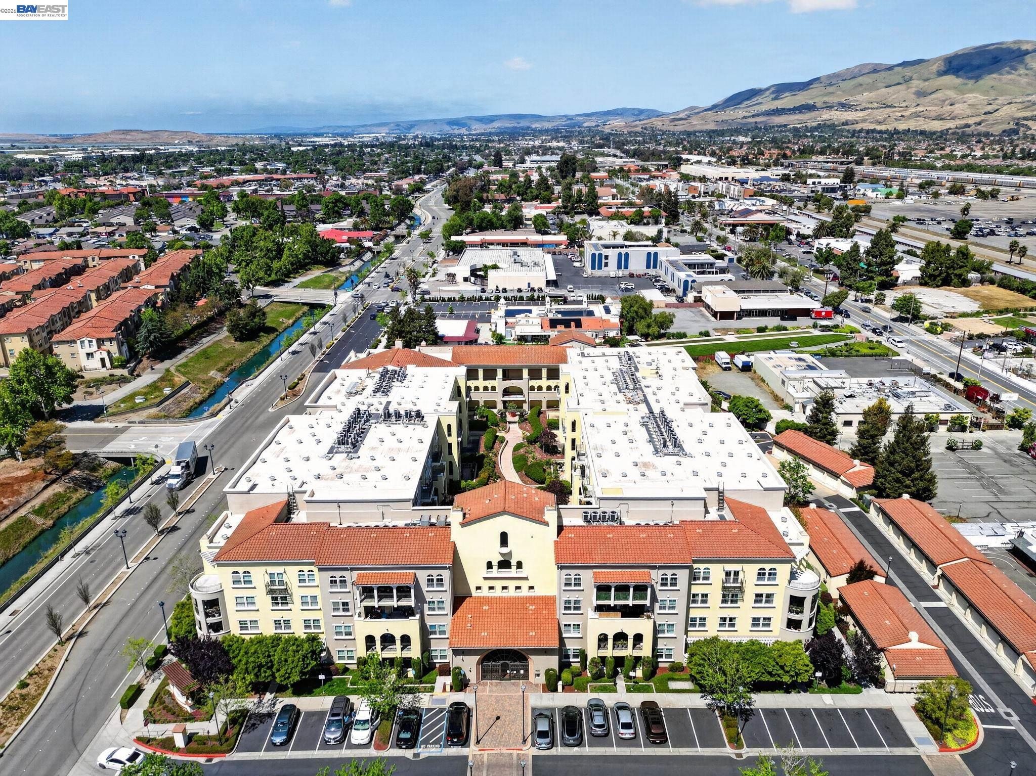 Detail Gallery Image 47 of 55 For 600 S Abel St #214,  Milpitas,  CA 95035 - 3 Beds | 2 Baths