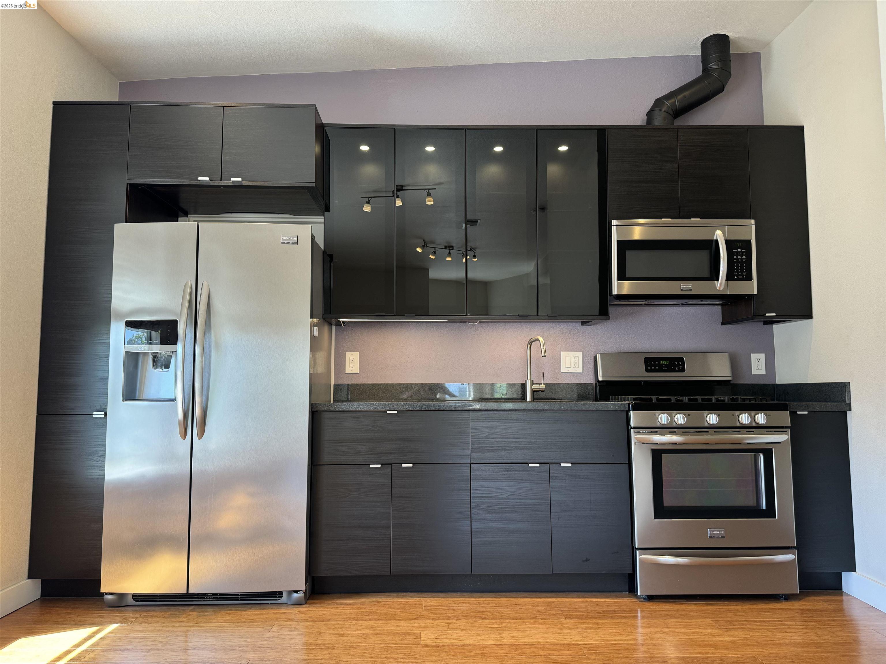 Detail Gallery Image 14 of 51 For 2401 San Pablo Ave, Oakland,  CA 94612 - – Beds | – Baths