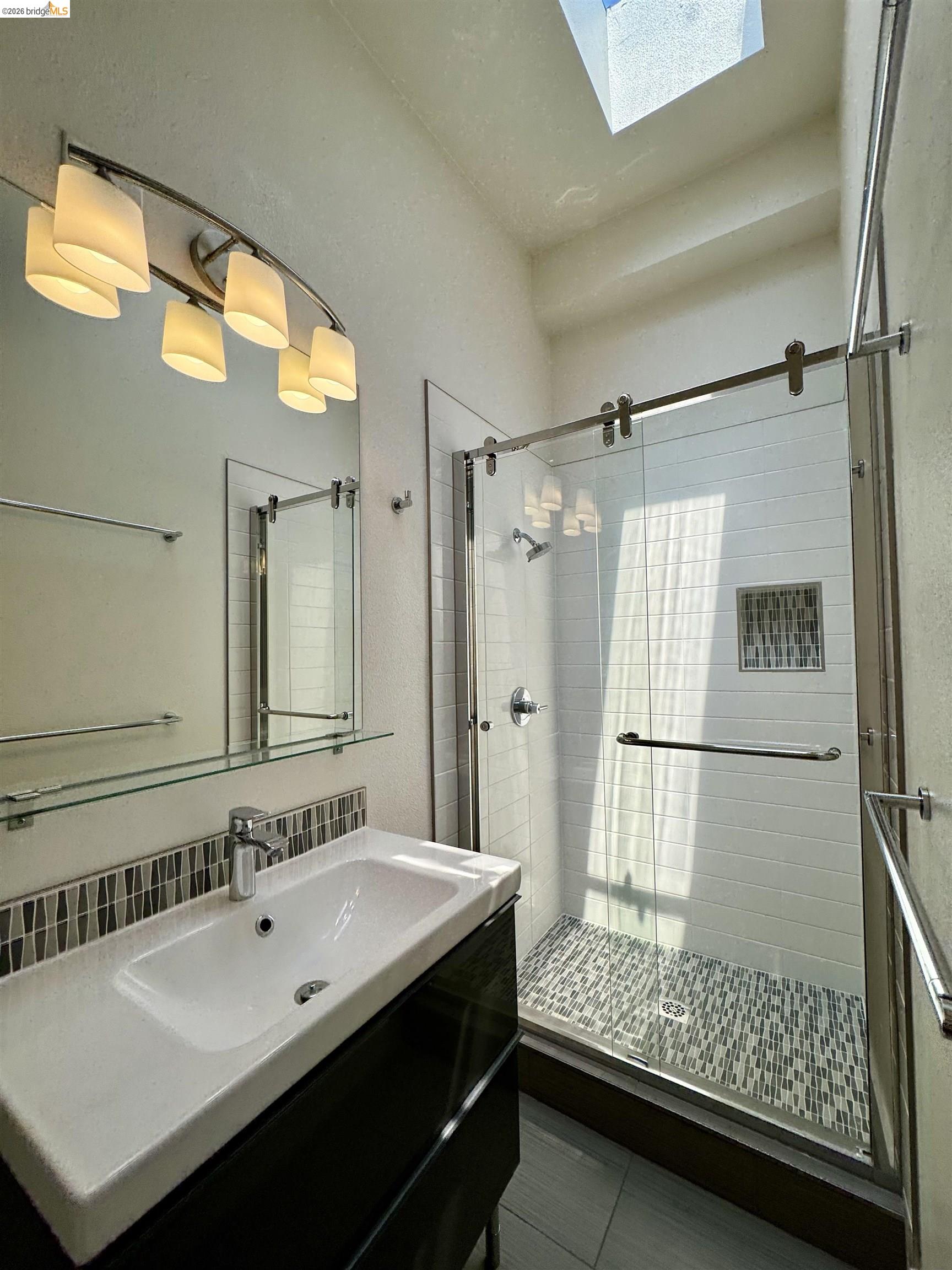 Detail Gallery Image 17 of 51 For 2401 San Pablo Ave, Oakland,  CA 94612 - – Beds | – Baths