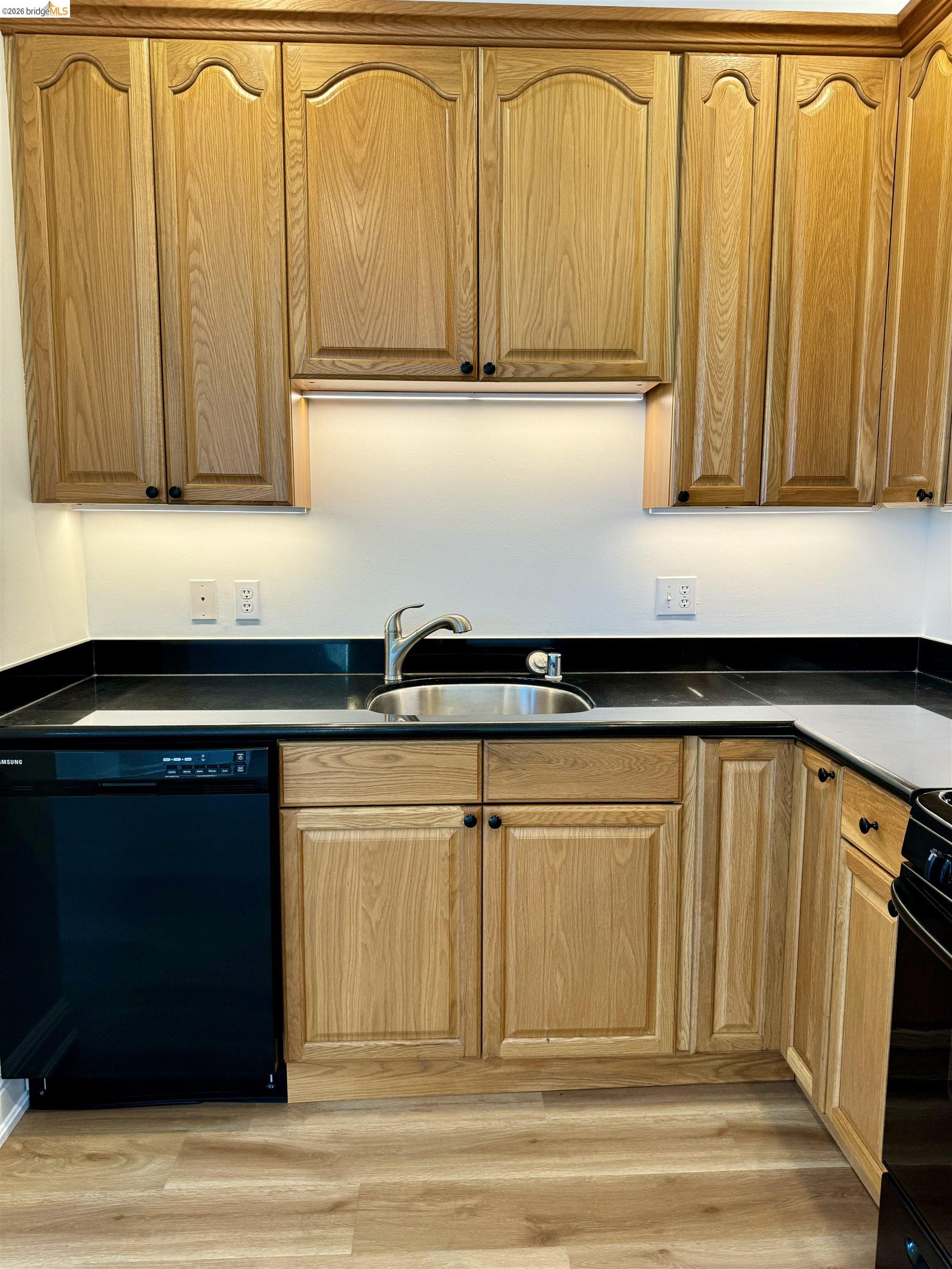 Detail Gallery Image 25 of 33 For 2415 San Pablo Ave, Oakland,  CA 94612 - – Beds | – Baths