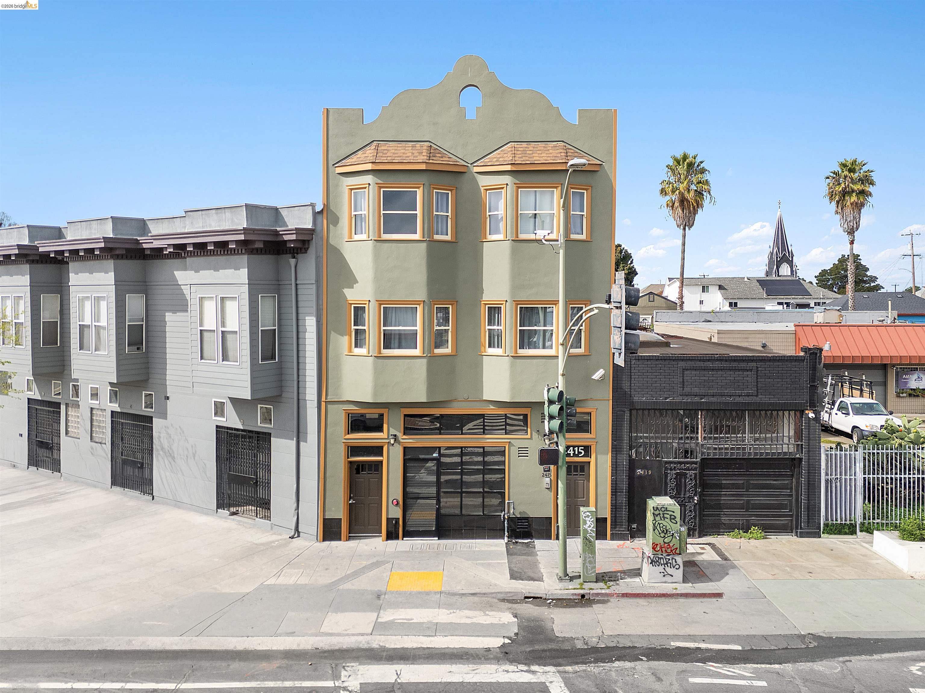 Detail Gallery Image 5 of 8 For 2401 - 2415 San Pablo Ave, Oakland,  CA 94612 - – Beds | – Baths