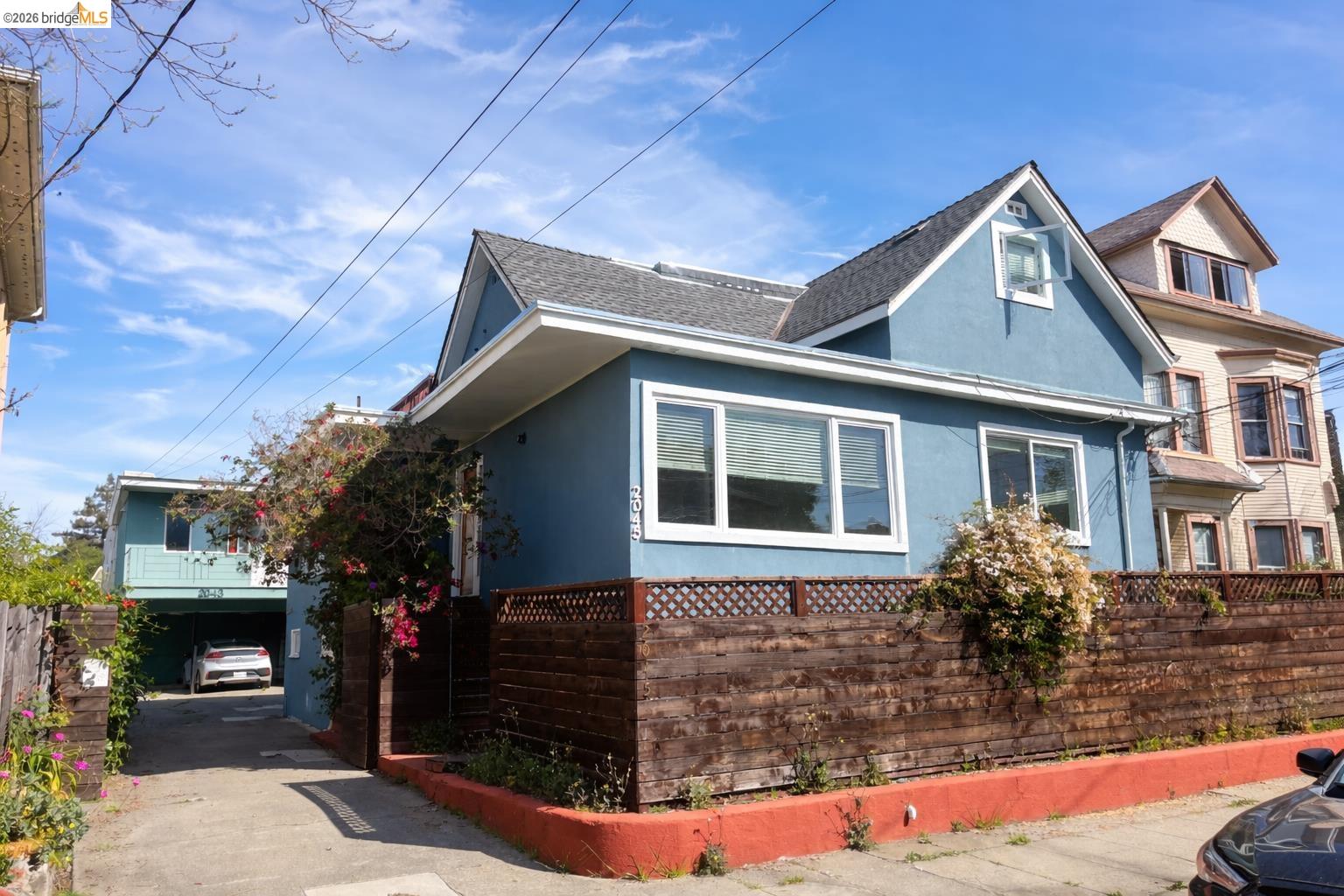 Detail Gallery Image 2 of 19 For 2045 Emerson St, Berkeley,  CA 94703 - – Beds | – Baths