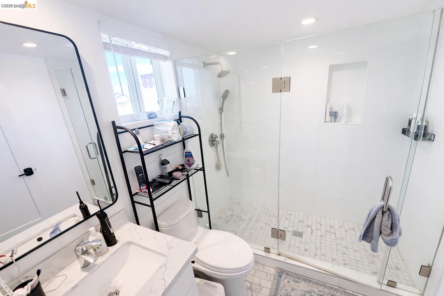 Detail Gallery Image 16 of 19 For 2045 Emerson St, Berkeley,  CA 94703 - – Beds | – Baths