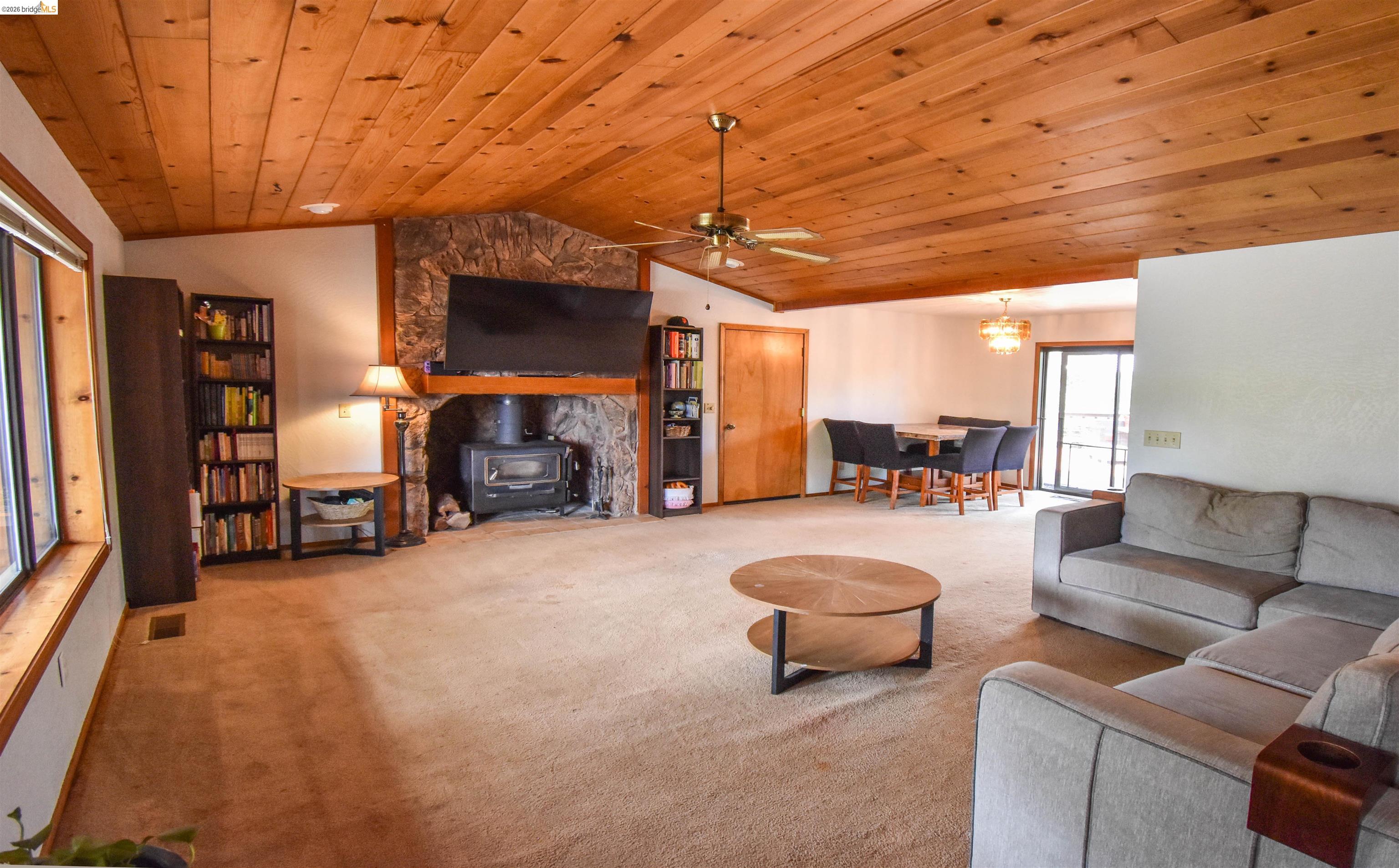 Detail Gallery Image 8 of 44 For 15 Roble Rd, Sonora,  CA 95370 - 3 Beds | 3 Baths