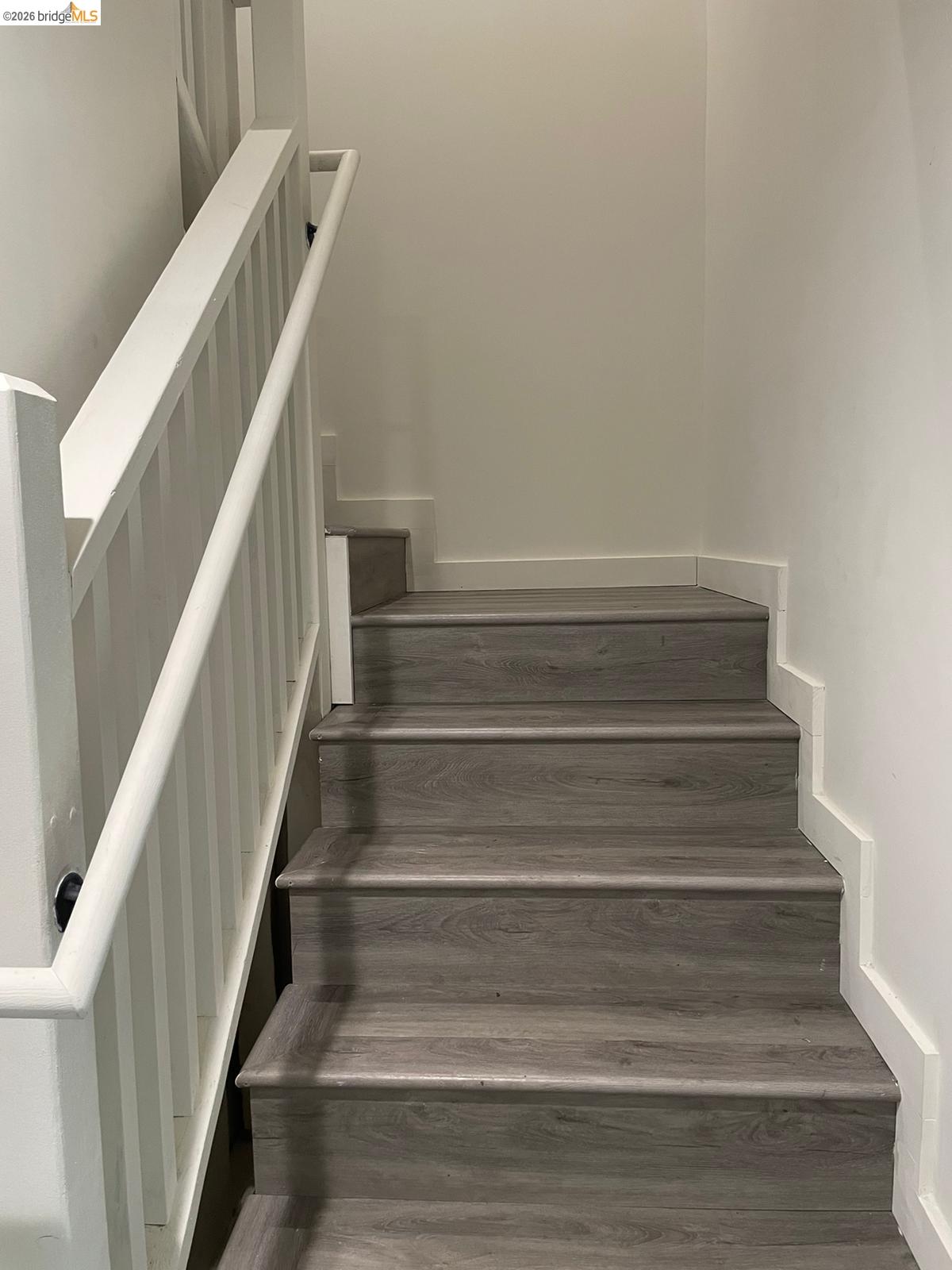 Detail Gallery Image 6 of 13 For 2624 Regent St #a,  Berkeley,  CA 94704 - 3 Beds | 3 Baths