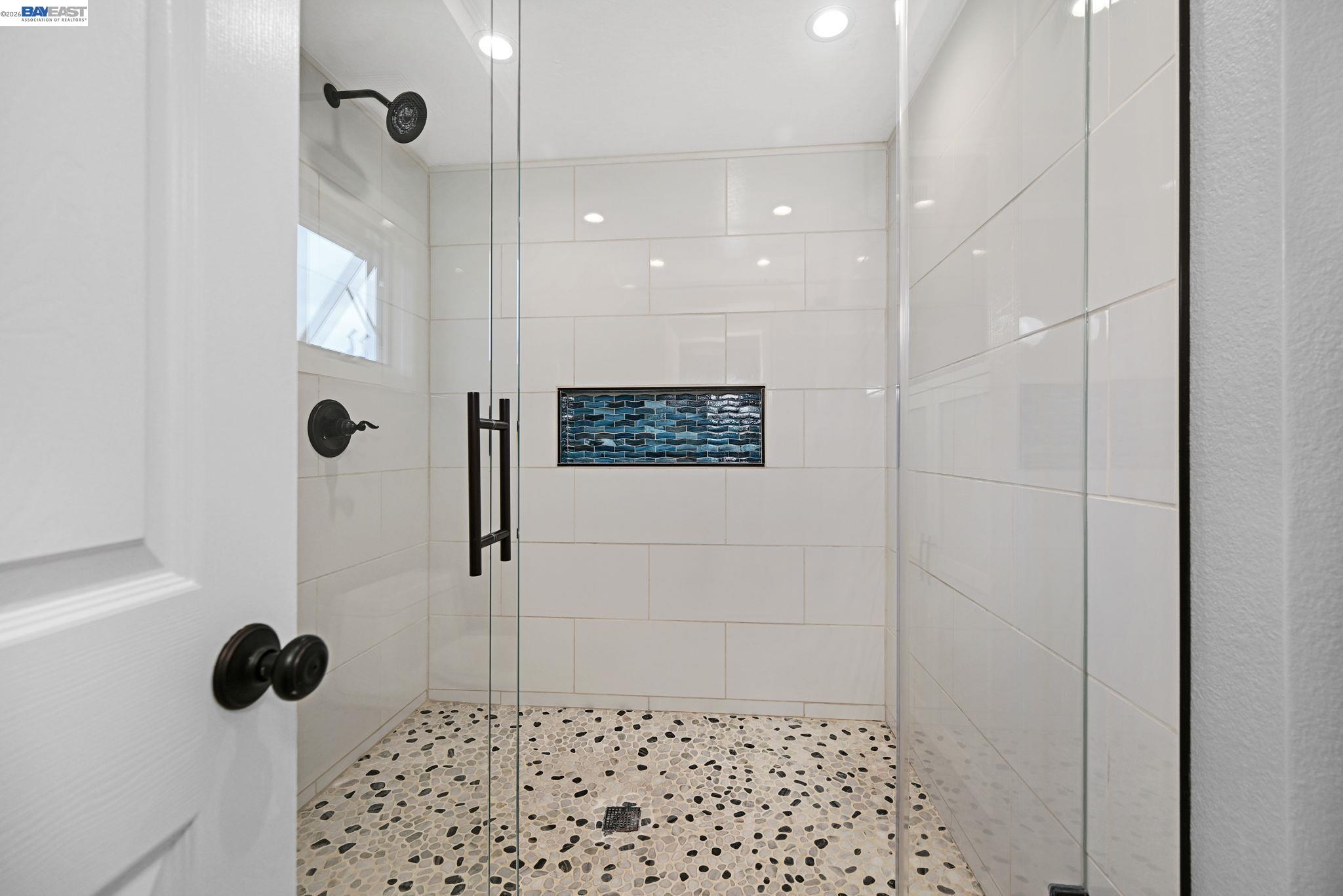 Detail Gallery Image 18 of 38 For 15 Pamplona Court, San Ramon,  CA 94583 - 4 Beds | 3 Baths