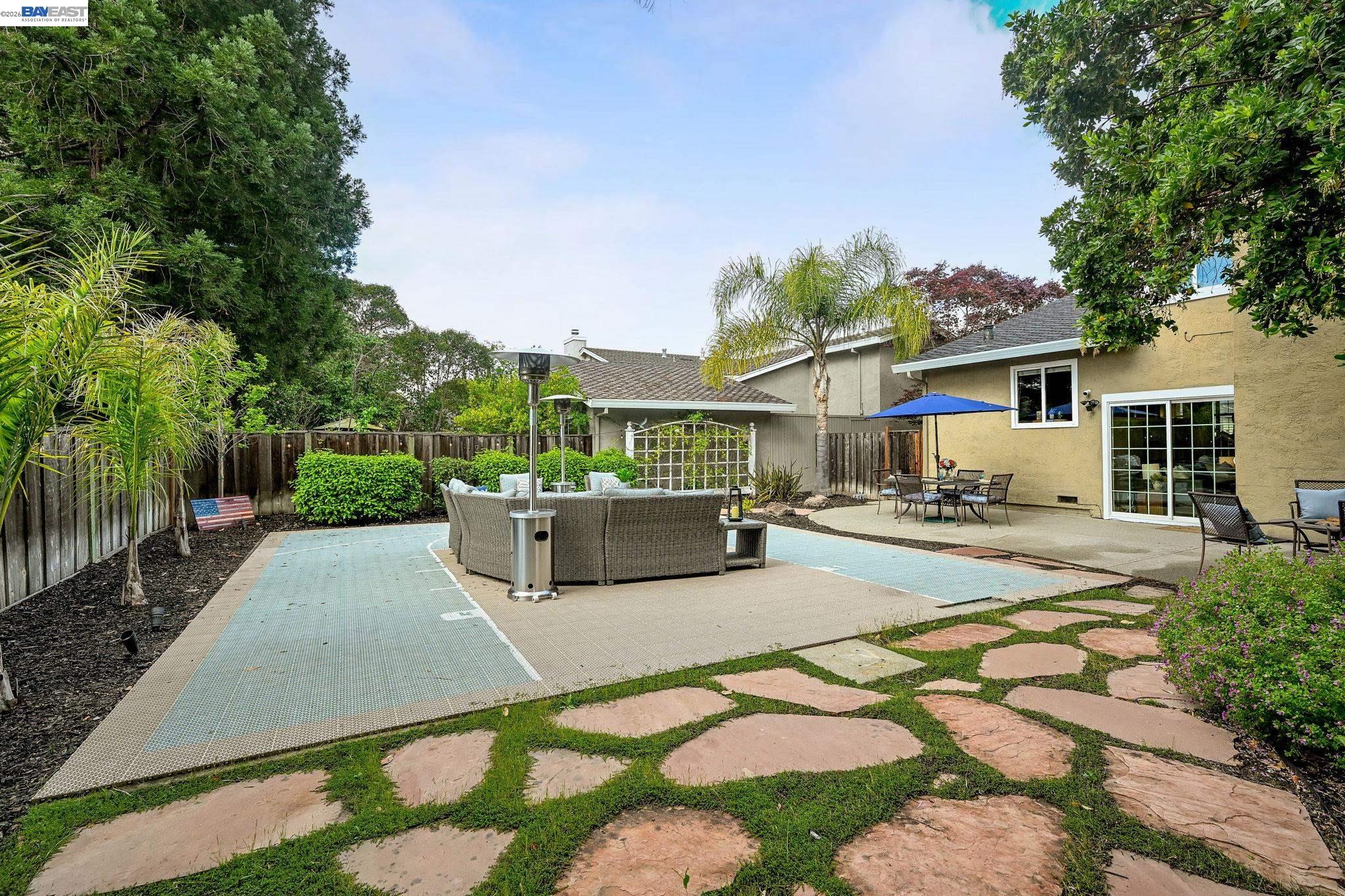 Detail Gallery Image 27 of 38 For 15 Pamplona Court, San Ramon,  CA 94583 - 4 Beds | 3 Baths