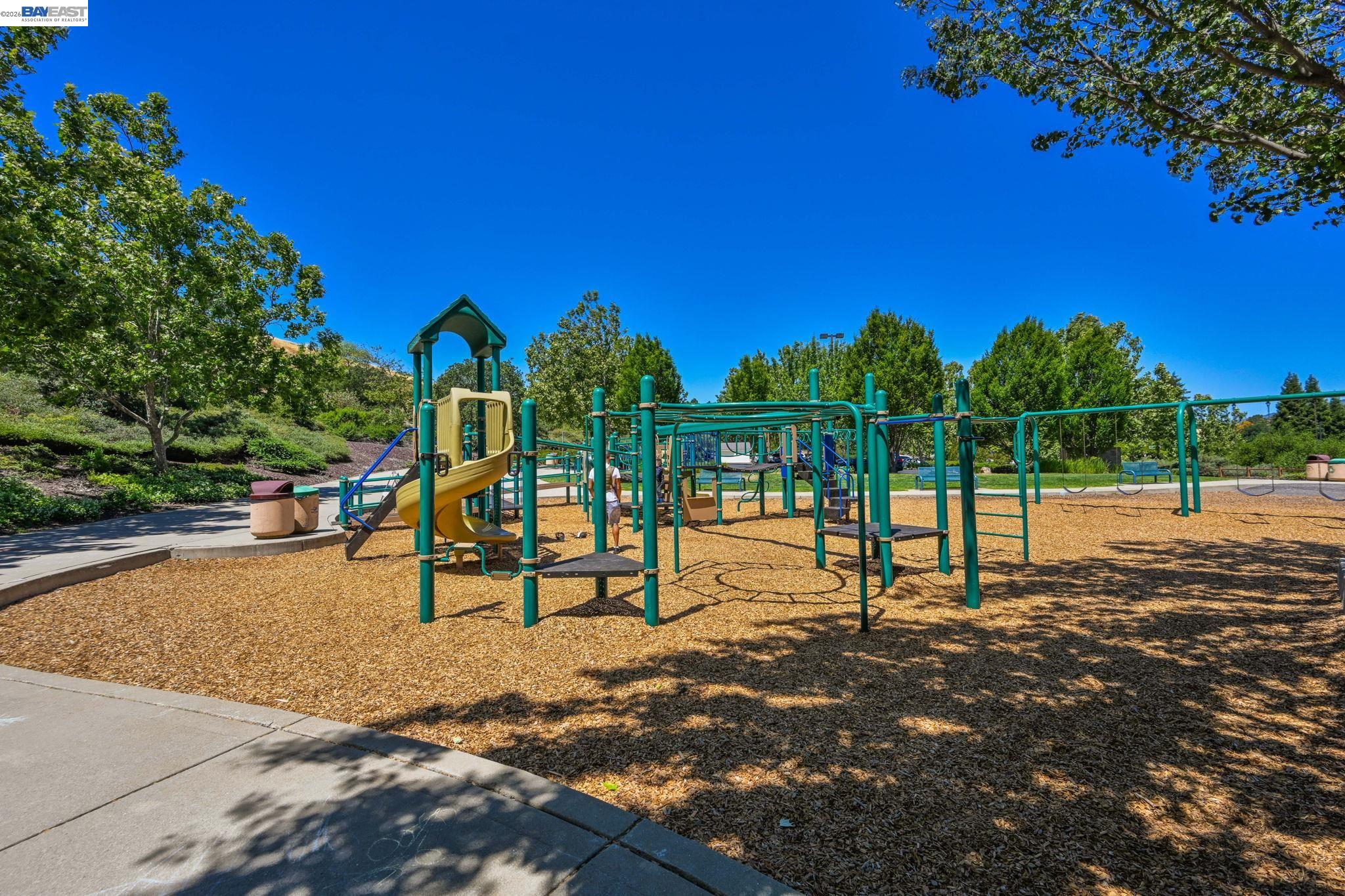 Detail Gallery Image 34 of 38 For 15 Pamplona Court, San Ramon,  CA 94583 - 4 Beds | 3 Baths