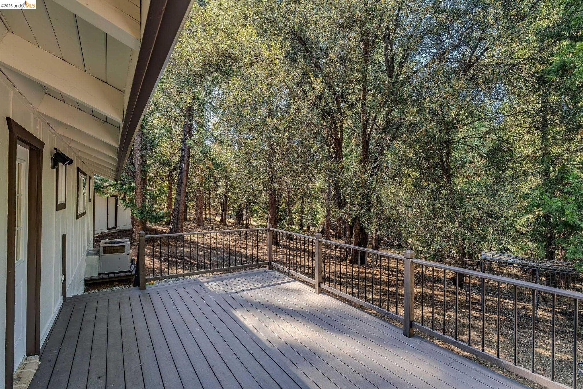 Detail Gallery Image 3 of 23 For 23656 Lightning Ln, Pioneer,  CA 95666 - 3 Beds | 2 Baths