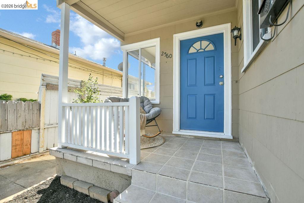Detail Gallery Image 2 of 12 For 2560 Chanslor Ave, Richmond,  CA 94804 - 2 Beds | 1 Baths