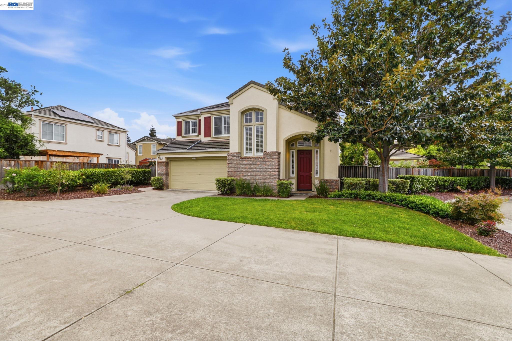 Detail Gallery Image 2 of 53 For 690 Kraftile Ct., Fremont,  CA 94536 - 5 Beds | 3 Baths