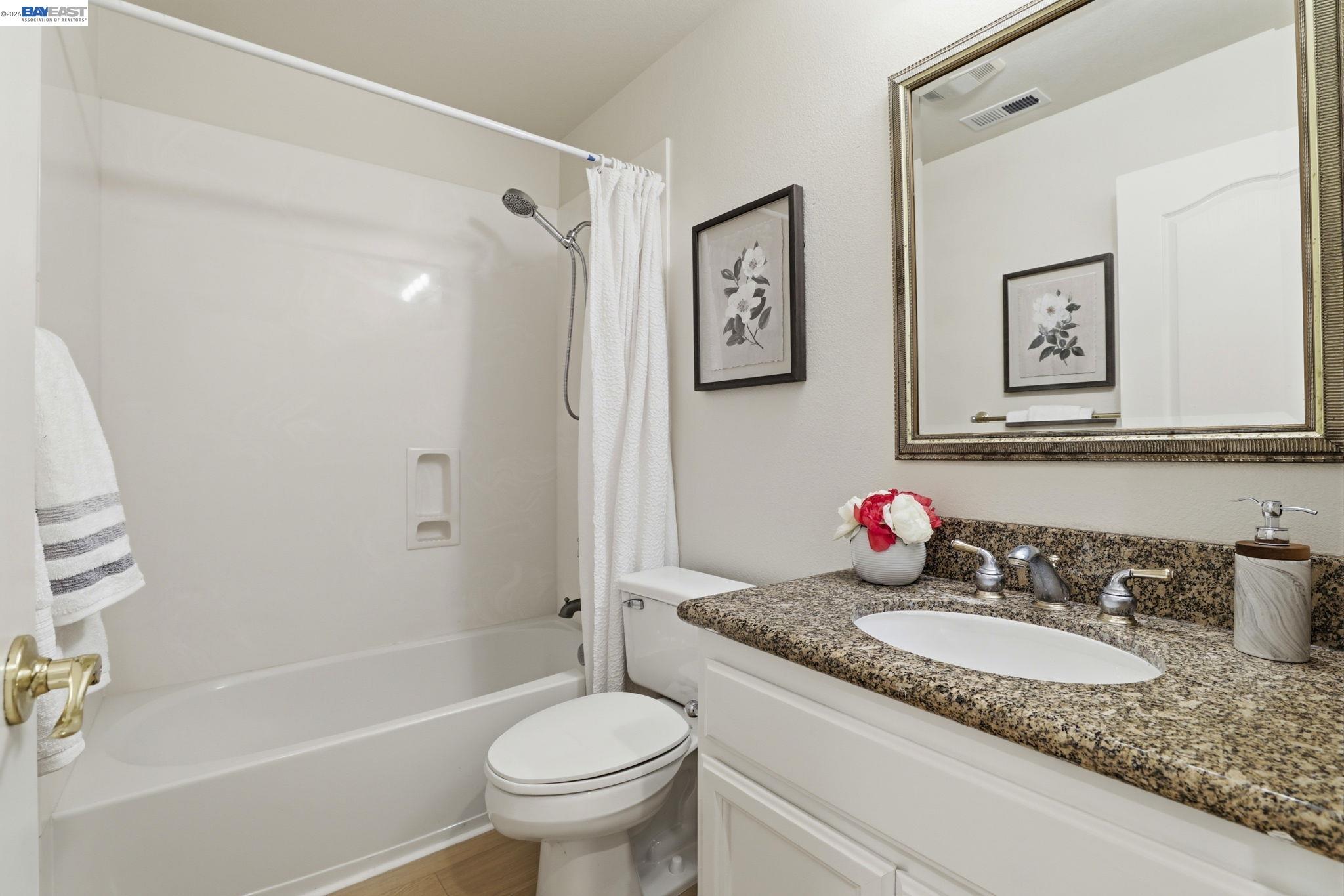 Detail Gallery Image 16 of 53 For 690 Kraftile Ct., Fremont,  CA 94536 - 5 Beds | 3 Baths